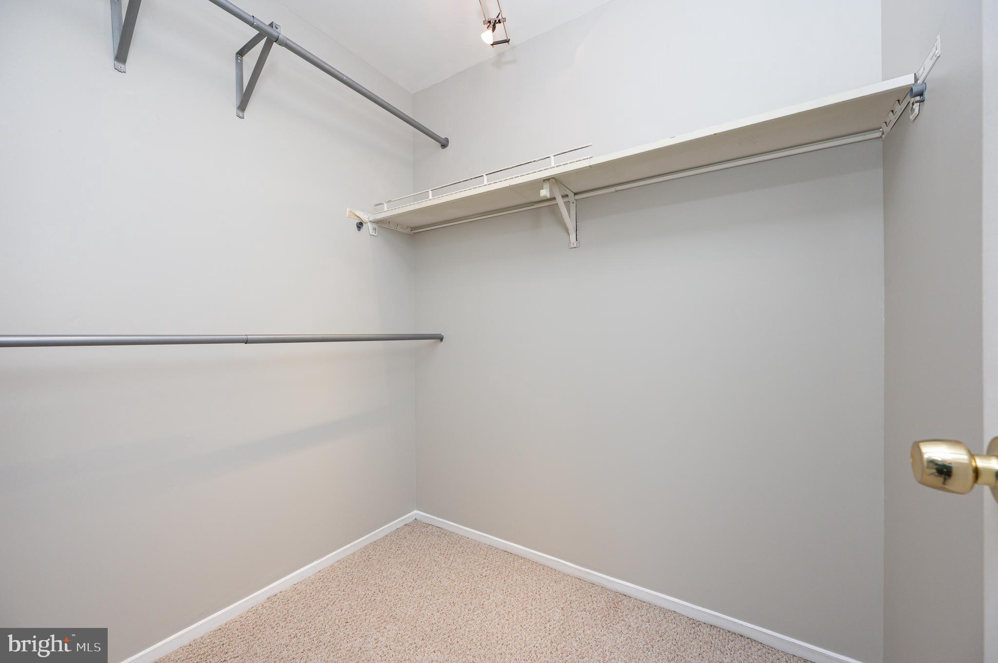 CLUBSIDE - Residential