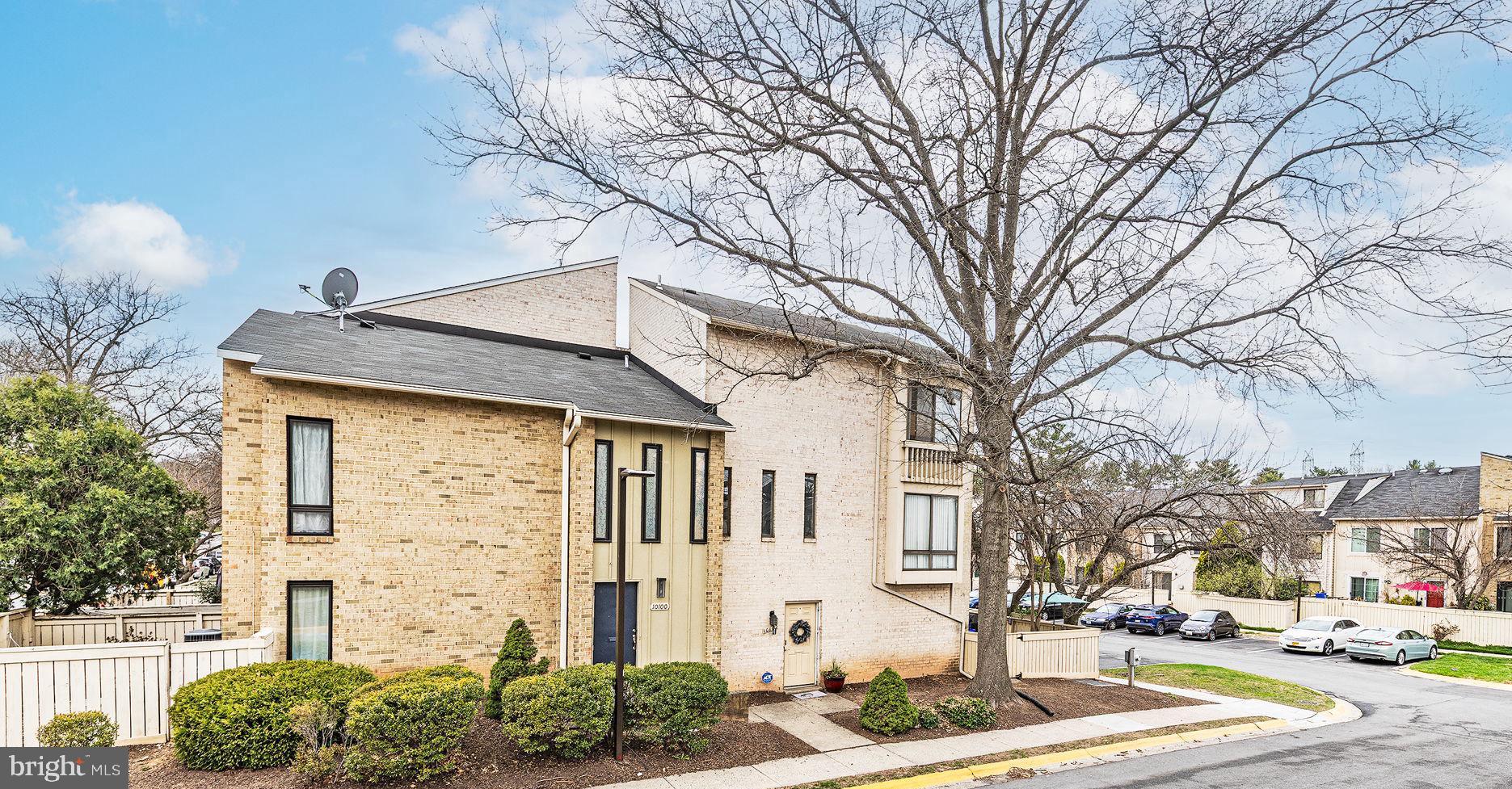 CLUBSIDE - Residential