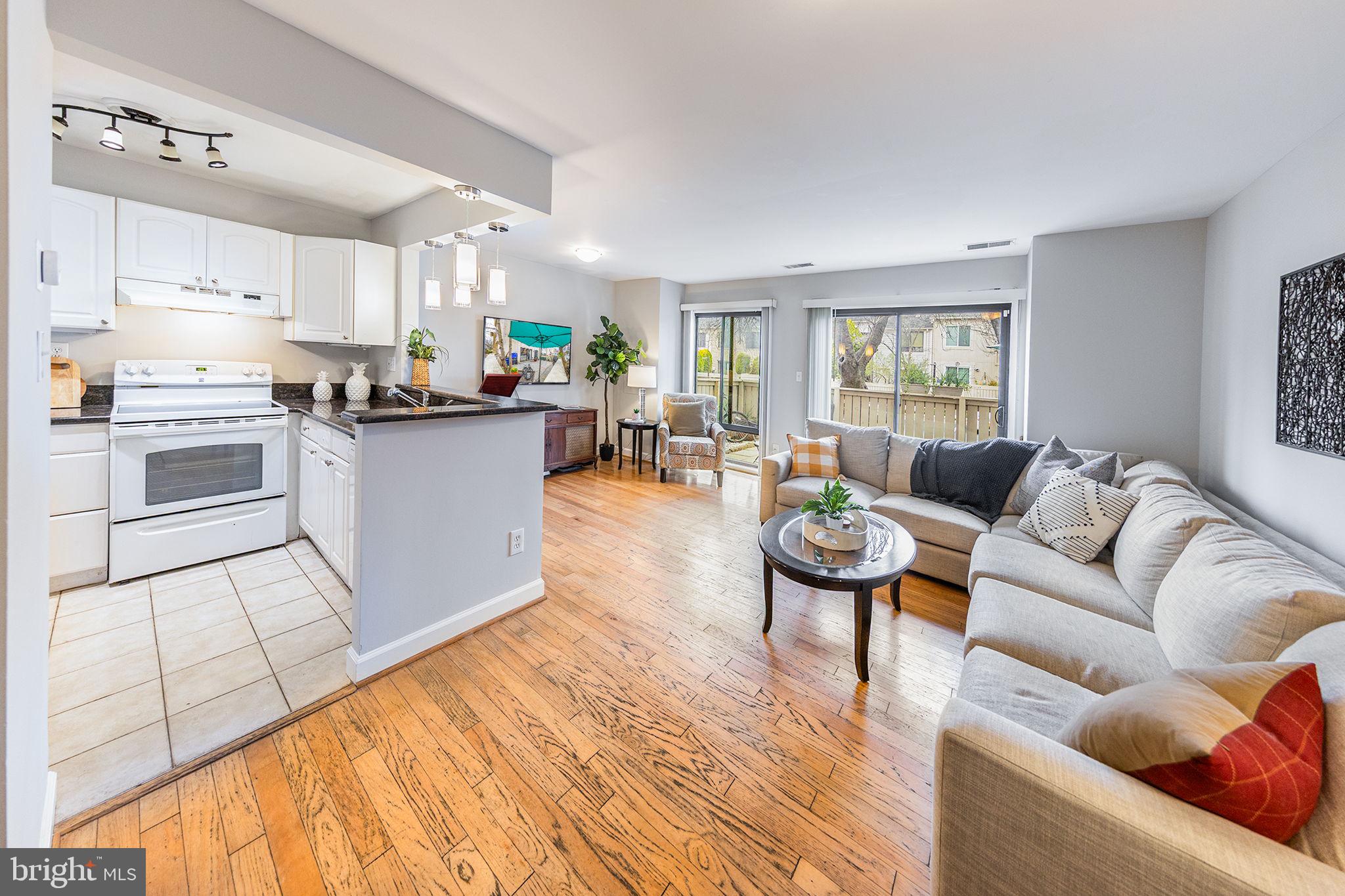 CLUBSIDE - Residential