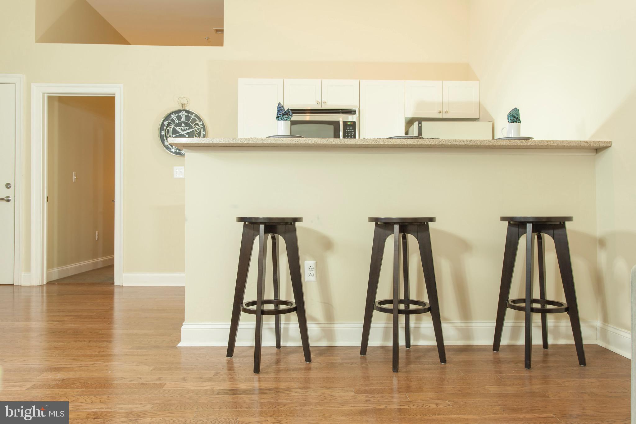 DOWNTOWN - Residential Lease