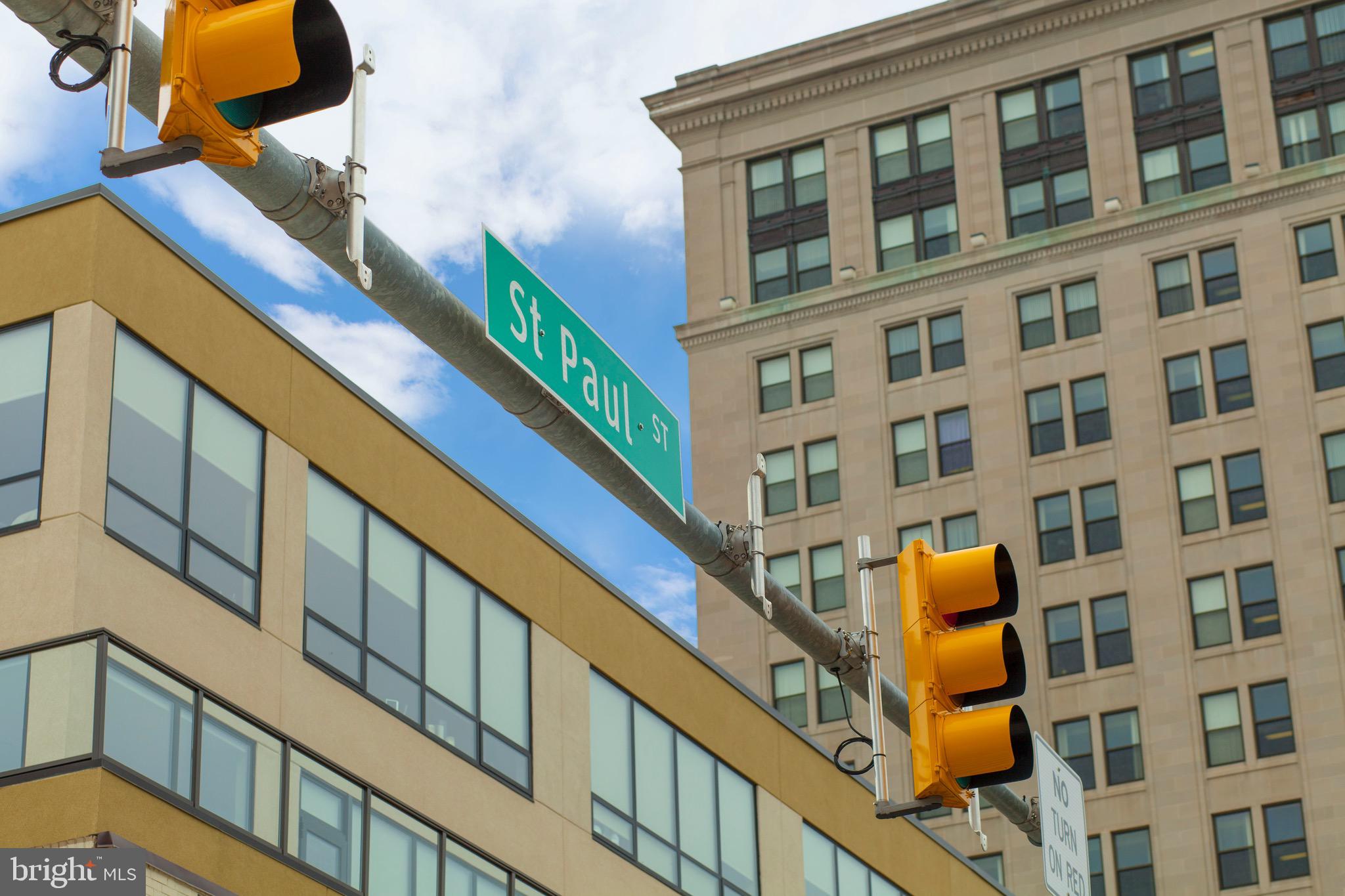 DOWNTOWN - Residential Lease