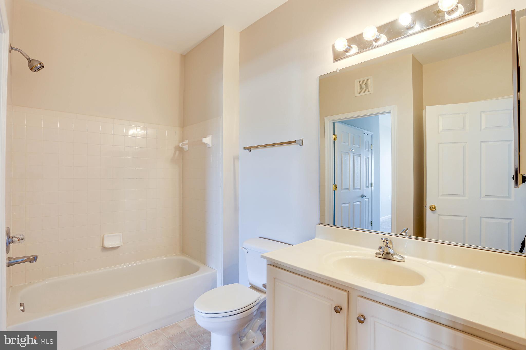 CAMERON GROVE - Residential