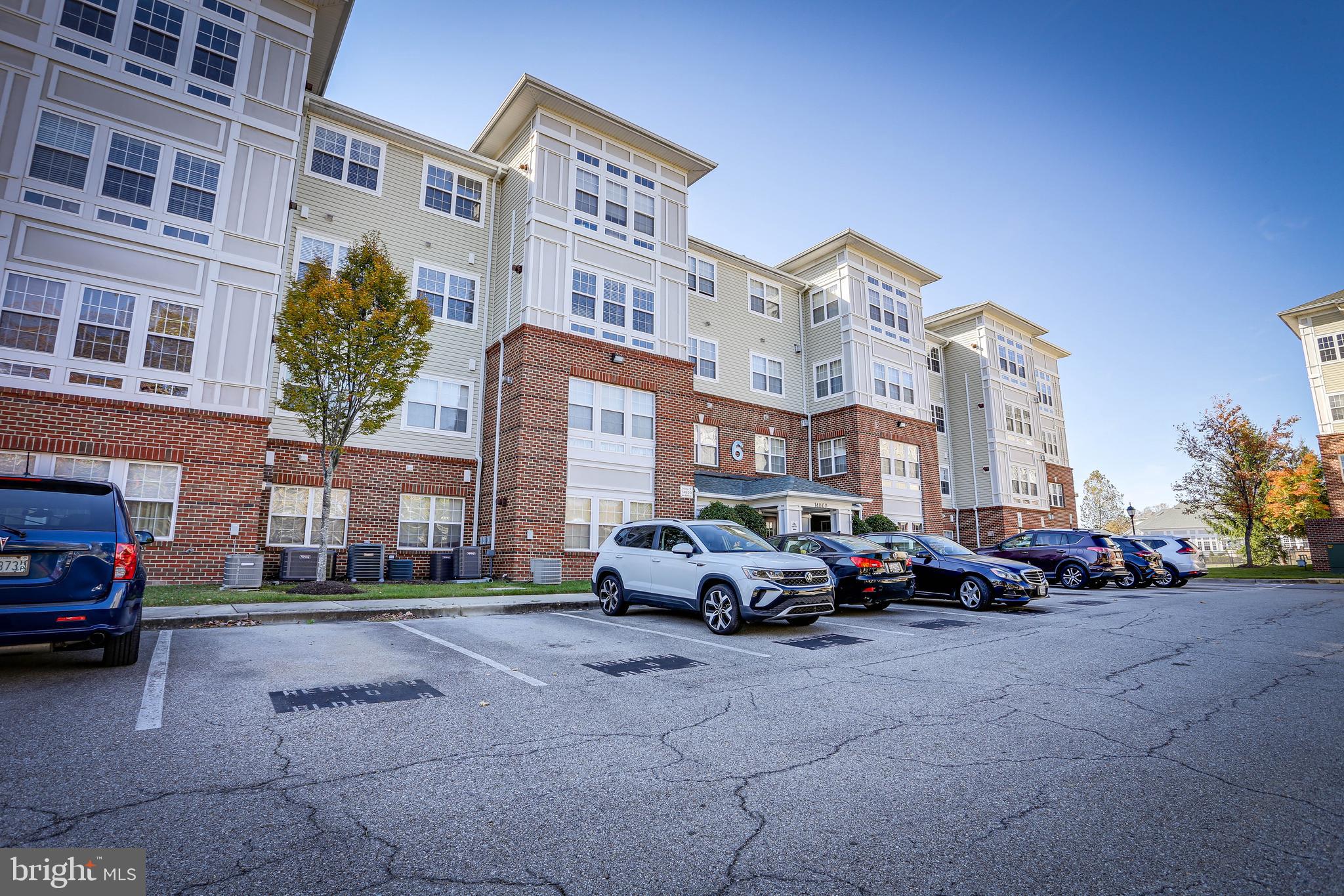 CAMERON GROVE - Residential