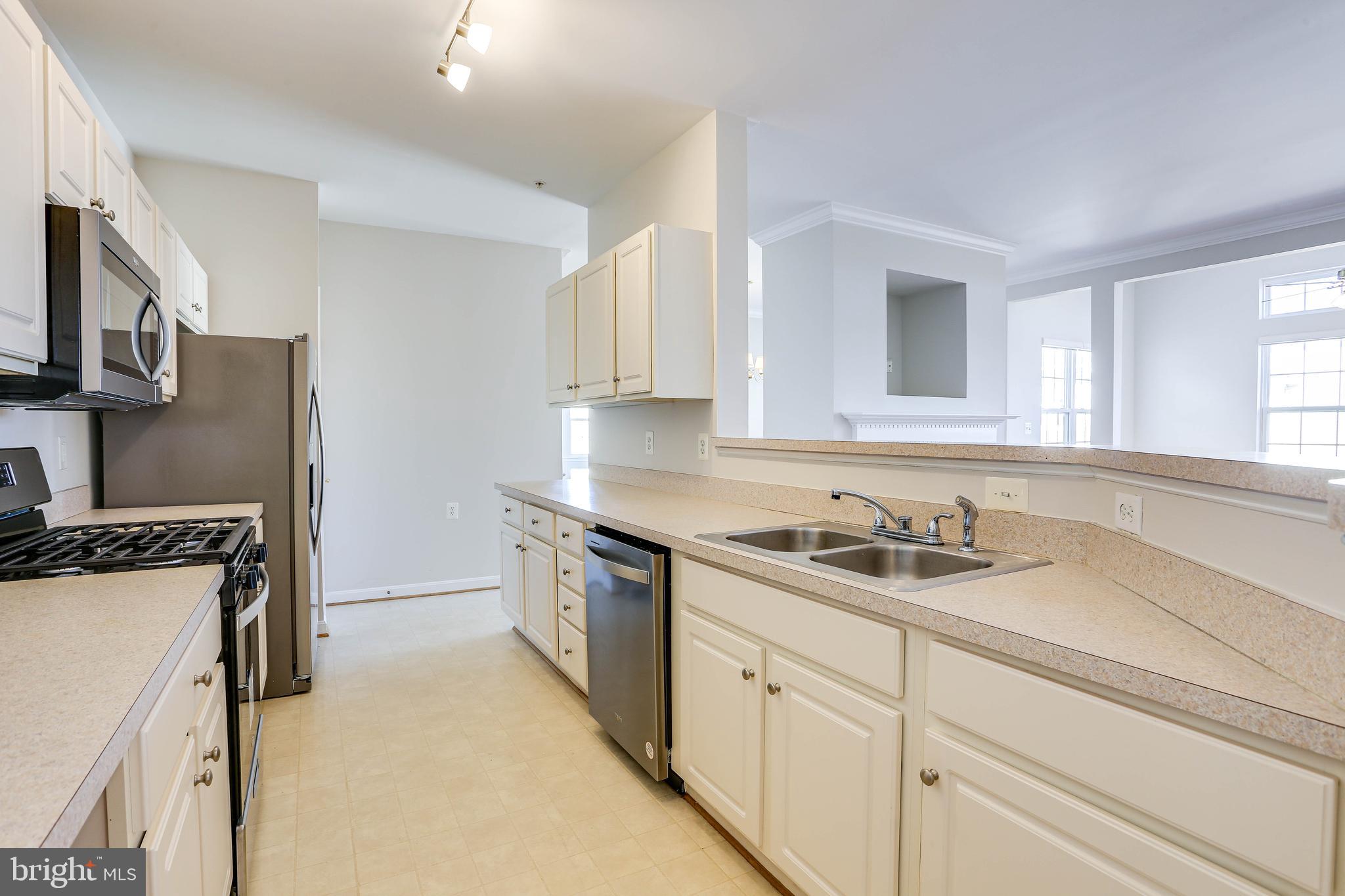 CAMERON GROVE - Residential