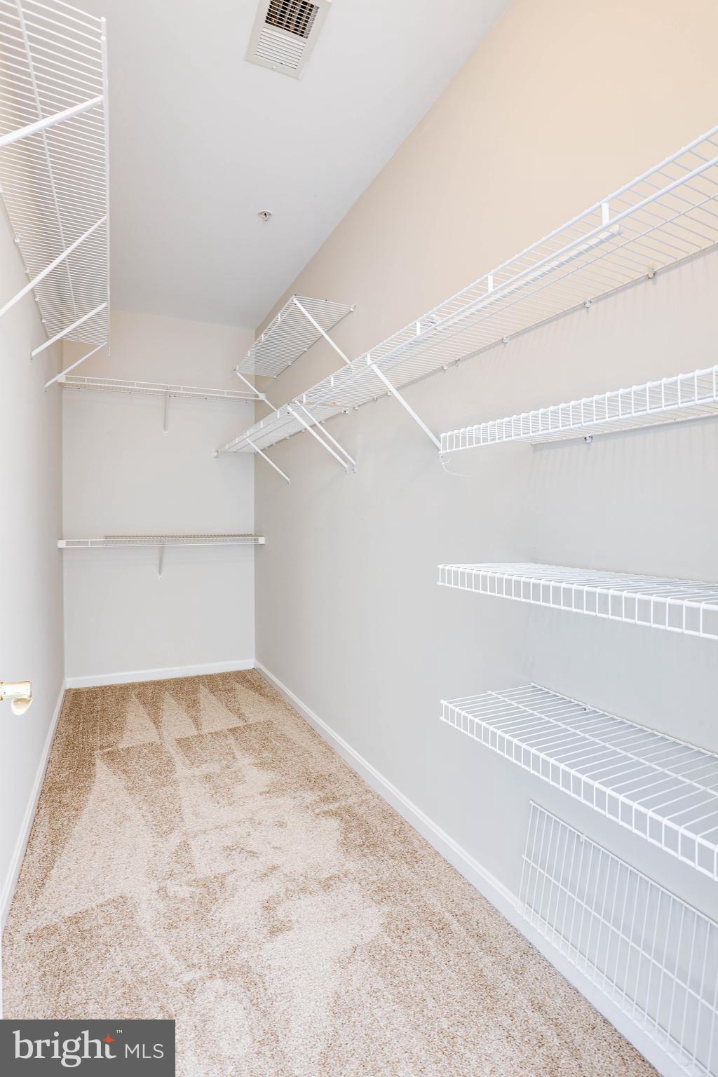 CAMERON GROVE - Residential