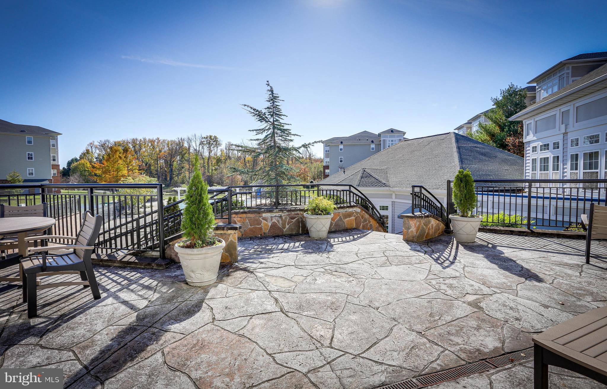 CAMERON GROVE - Residential