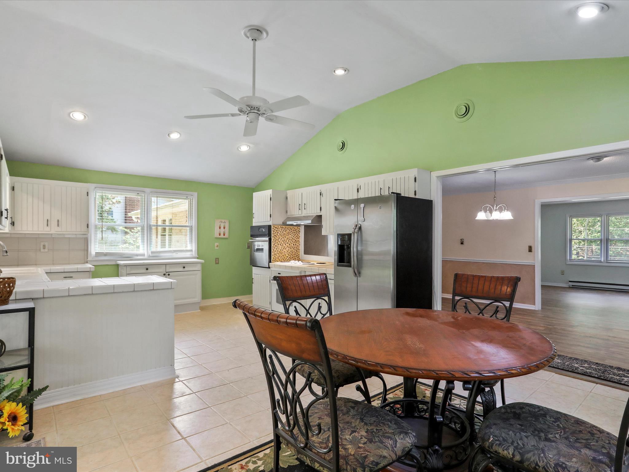 FOREST HILLS - Residential