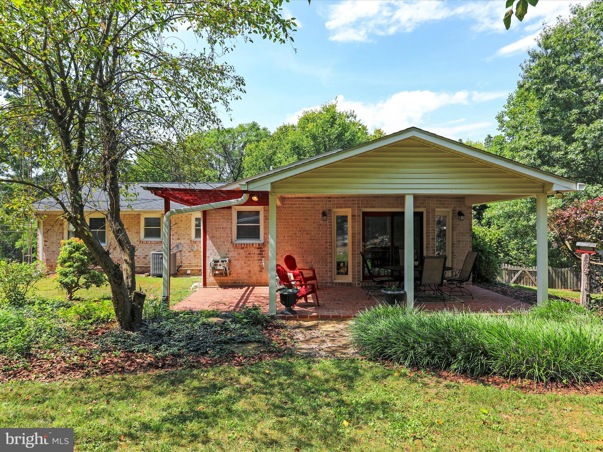 FOREST HILLS - Residential