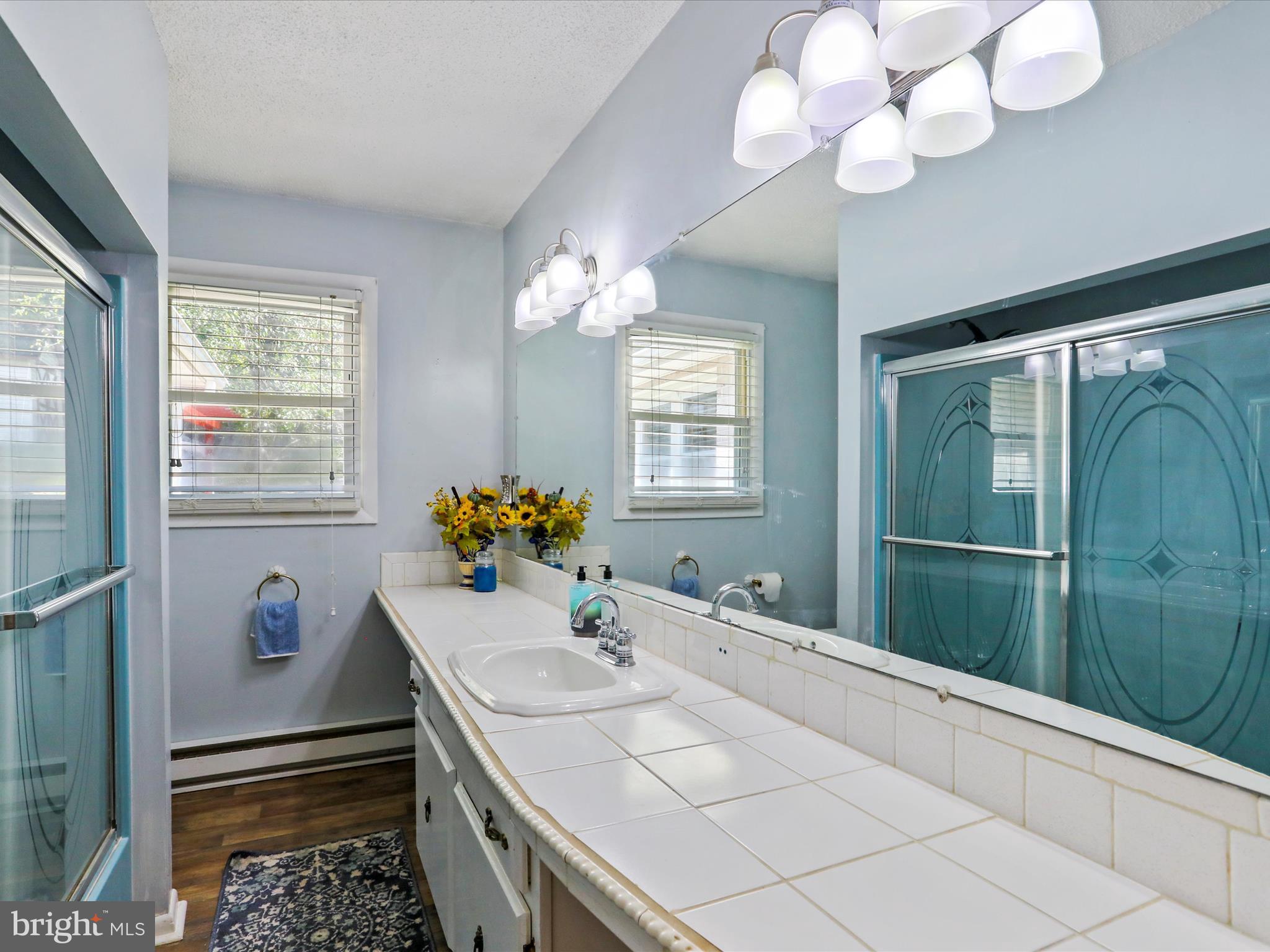 FOREST HILLS - Residential