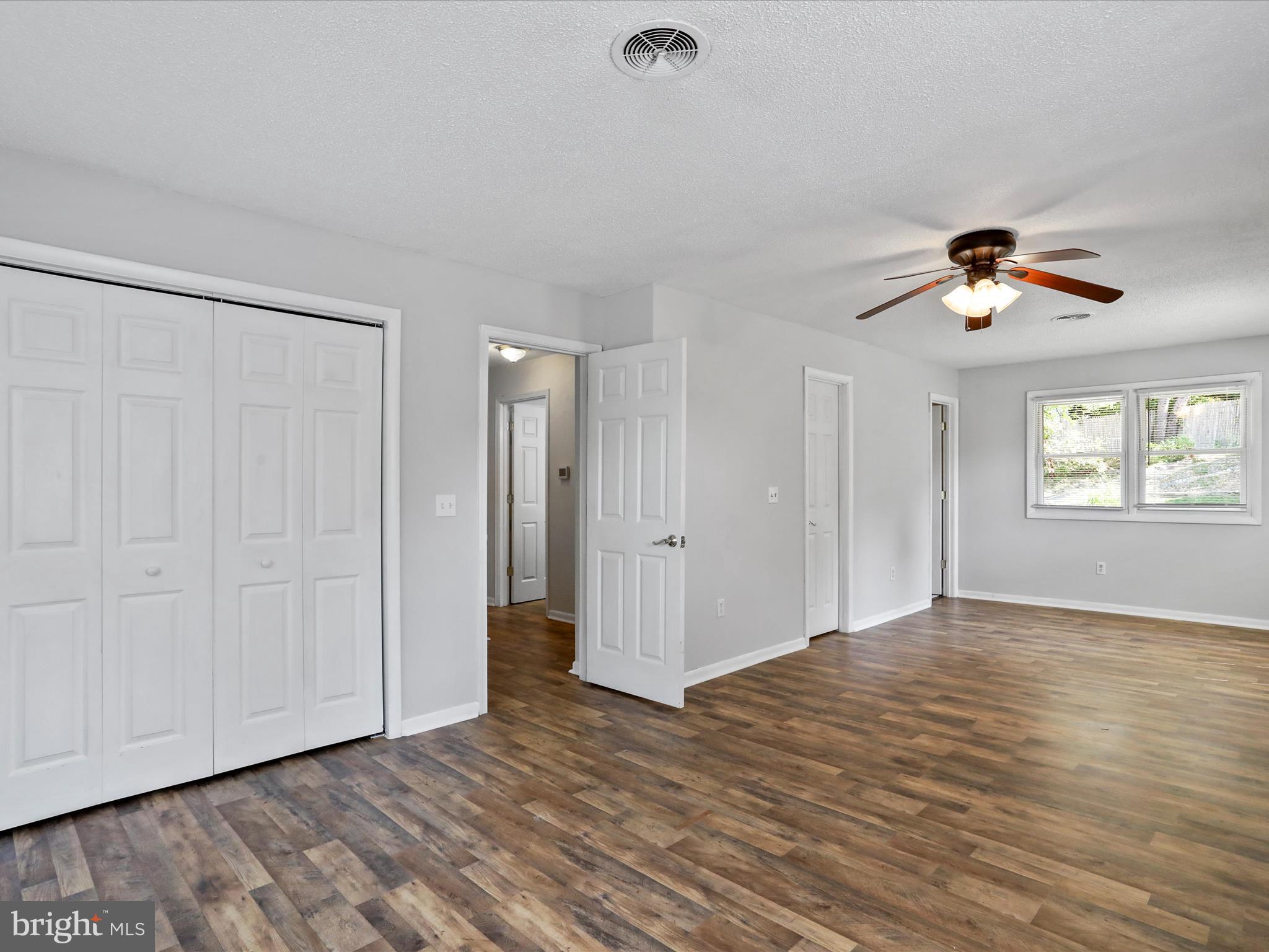 FOREST HILLS - Residential