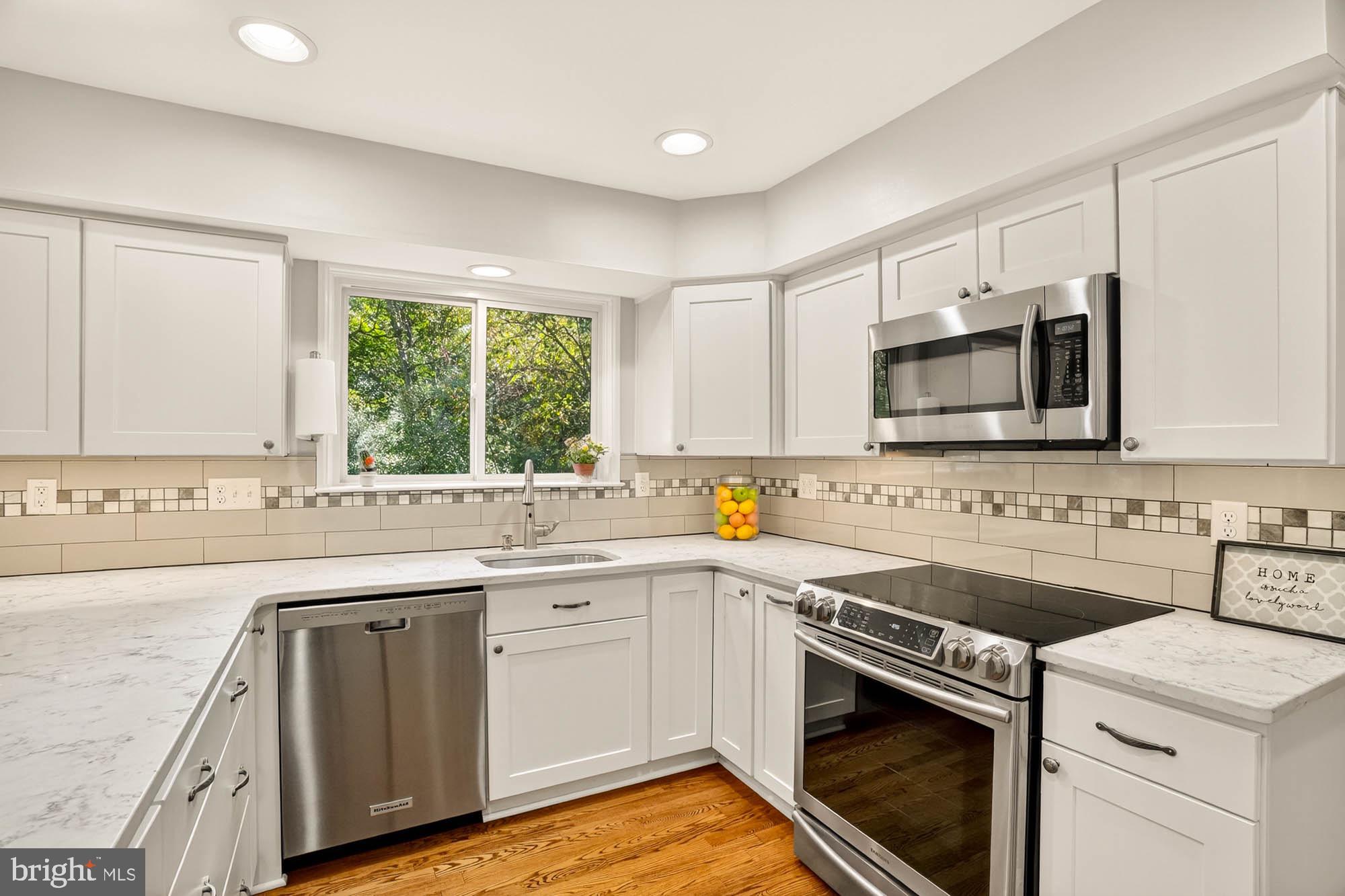 HICKORY RIDGE - Residential