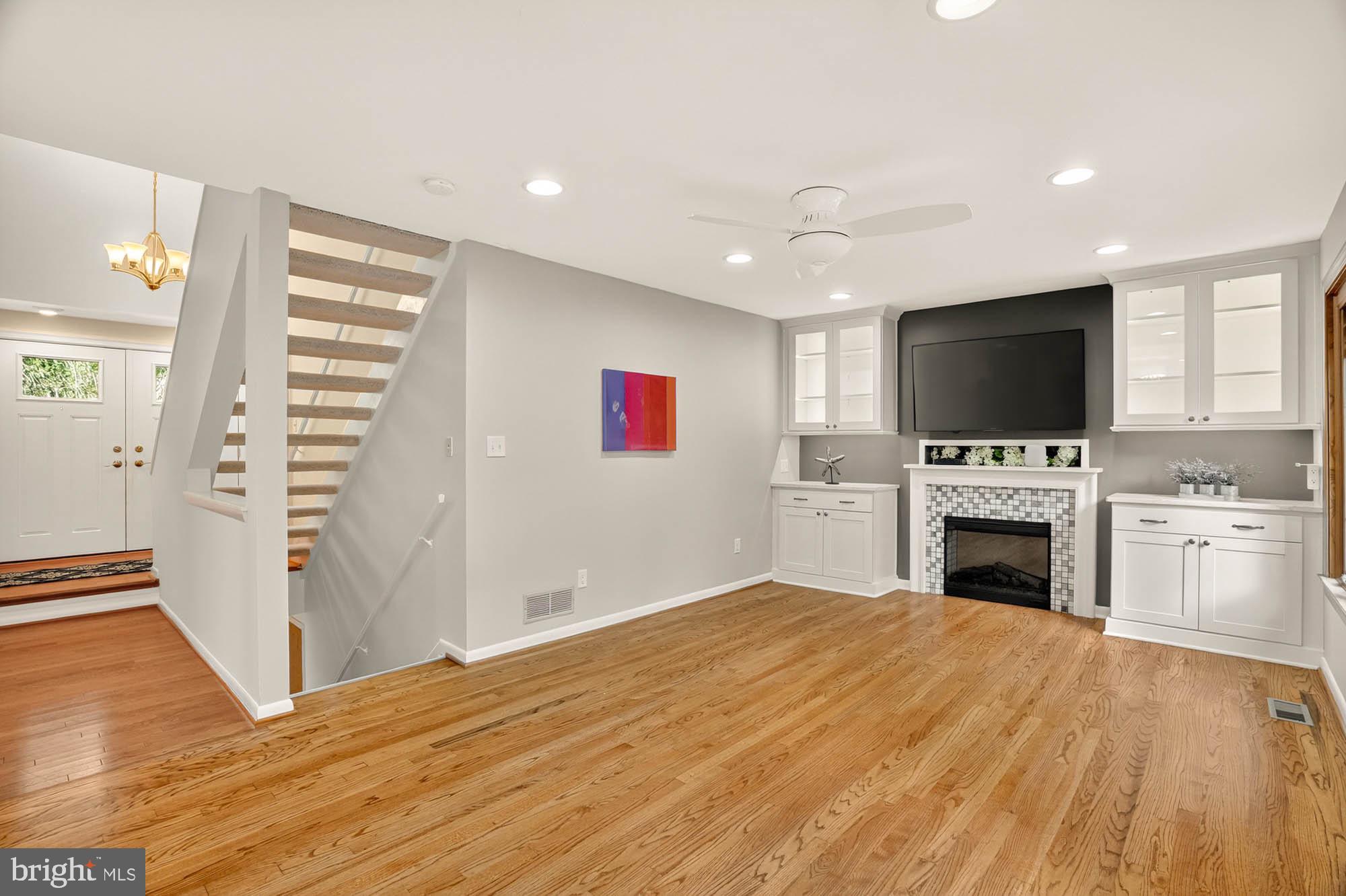 HICKORY RIDGE - Residential