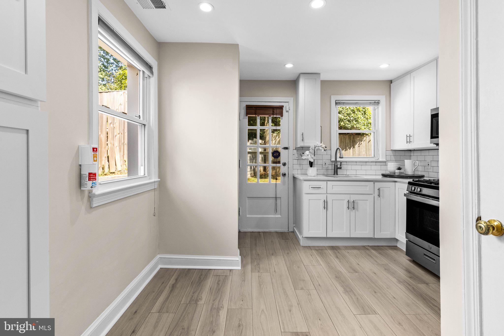 KENSINGTON - Residential Lease