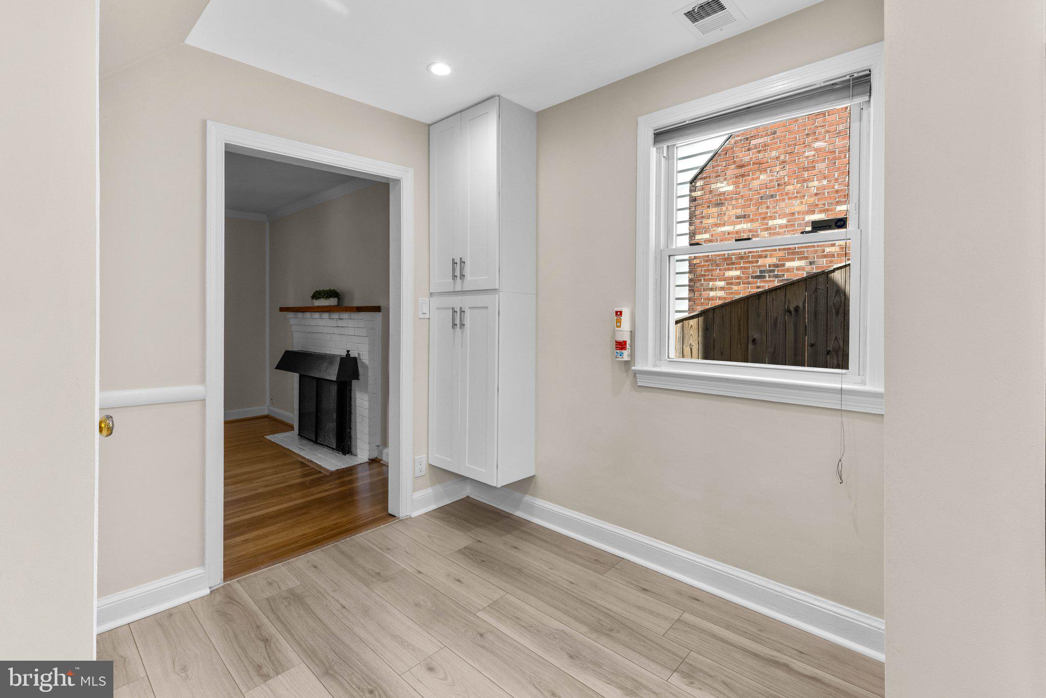 KENSINGTON - Residential Lease