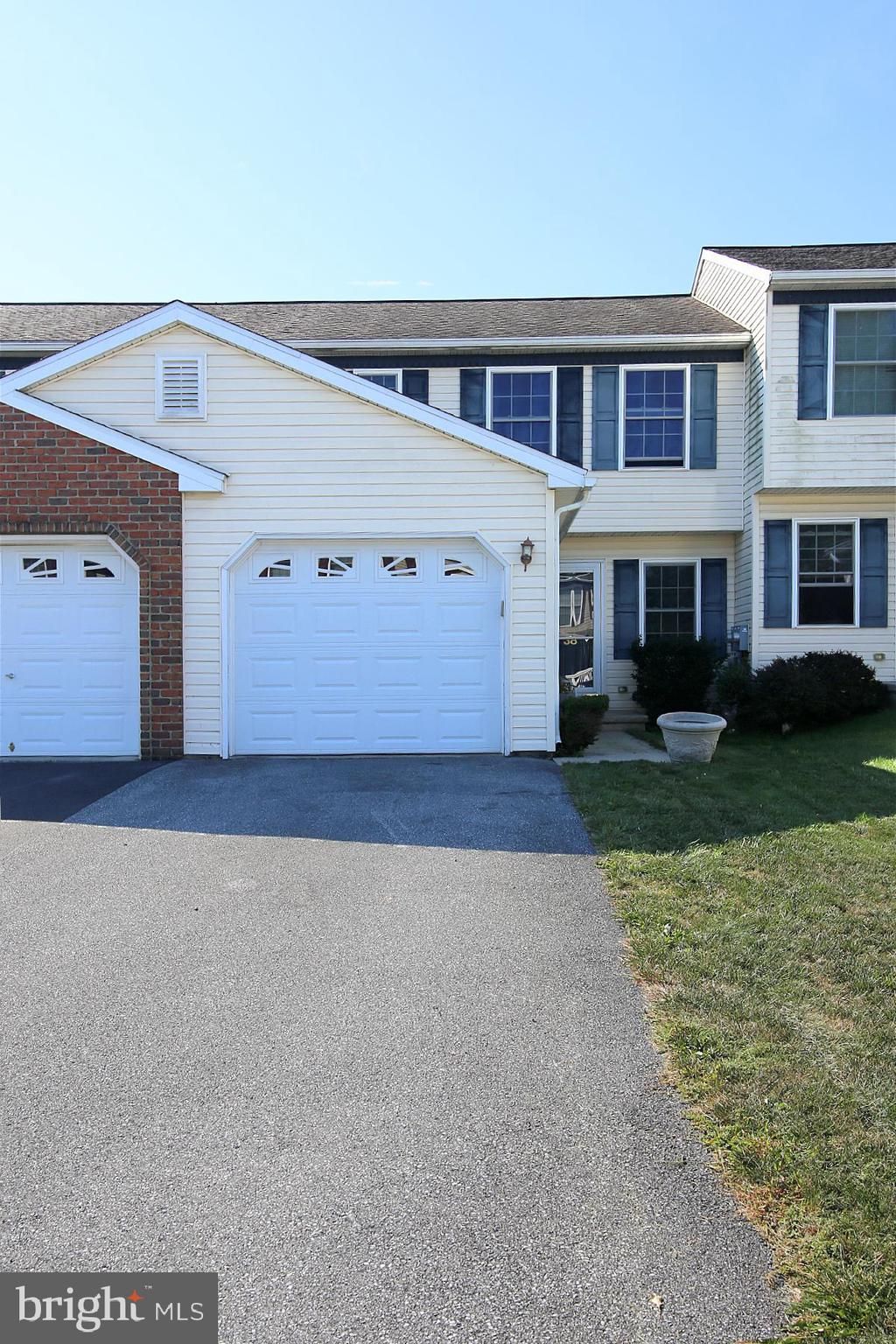 Photo of 38 Beverly Drive, MYERSTOWN, PA 17067 (MLS # PALN2022546)