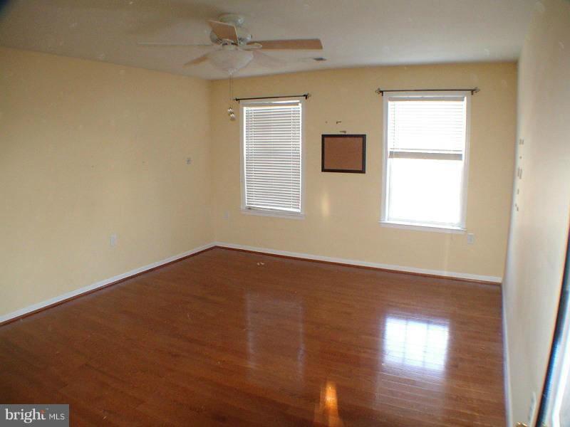 SHERWOOD FOREST - Residential