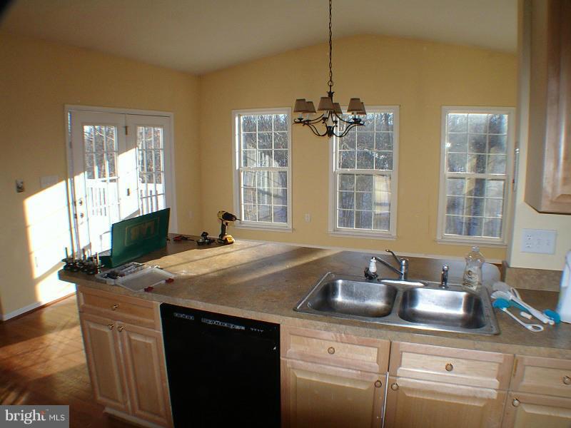 SHERWOOD FOREST - Residential