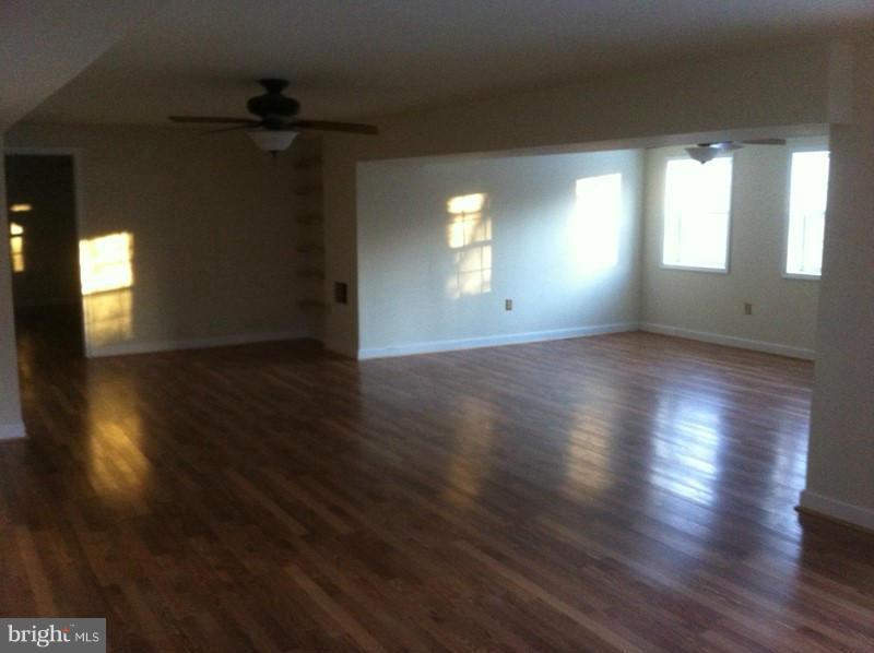 SHERWOOD FOREST - Residential