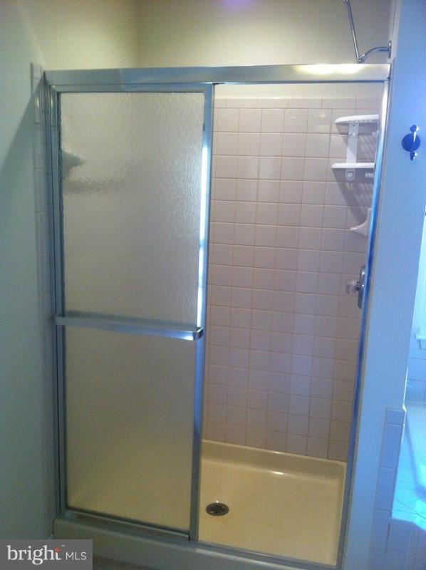 SHERWOOD FOREST - Residential