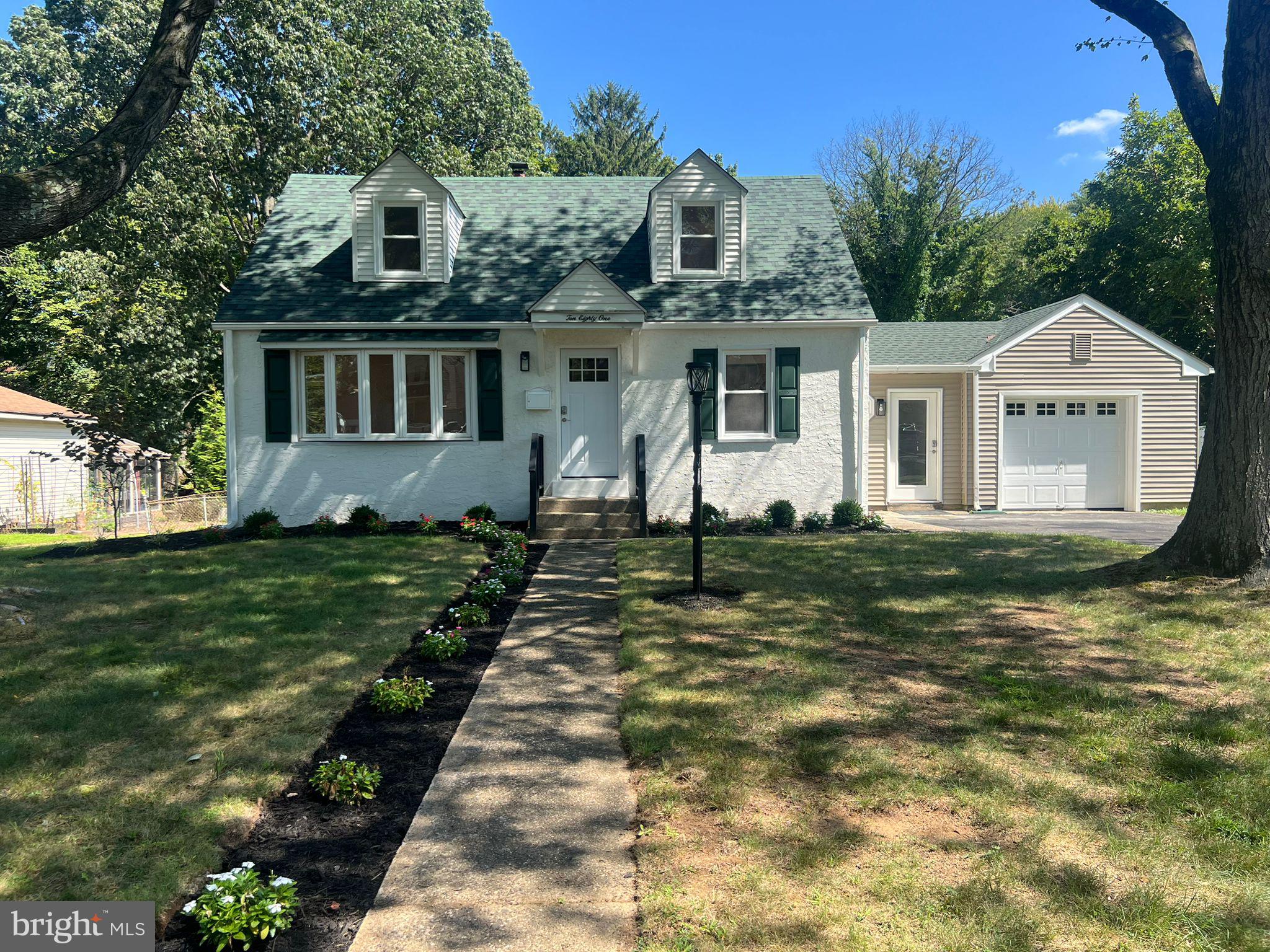 Completely renovated 4 bedroom 2 bathroom home in Southampton! Cape Cod style with massive addition and open floor plan creates a very unique space with the Cape Cod charm yet the space for families to expand and entertain! Through the addition there is a large wrap around deck , perfect for summer BBQ's and leading into a huge yard perfect for fall football games! Schedule your showings ASAP this won't last!