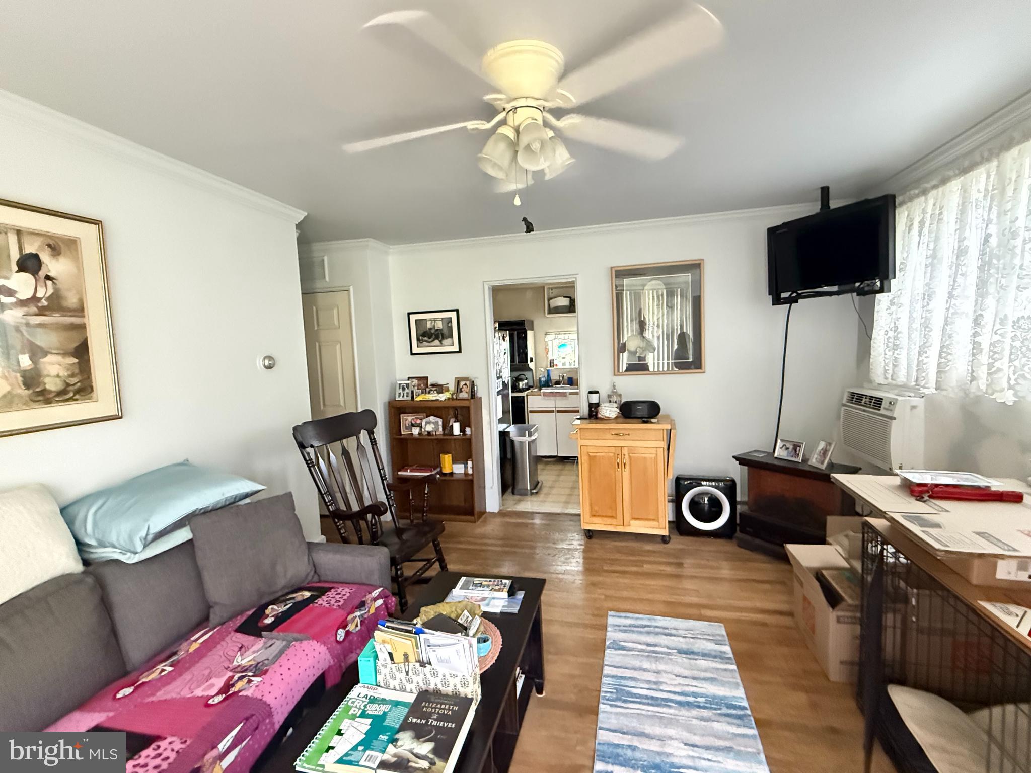 6404 MAPLEWOOD DRIVE