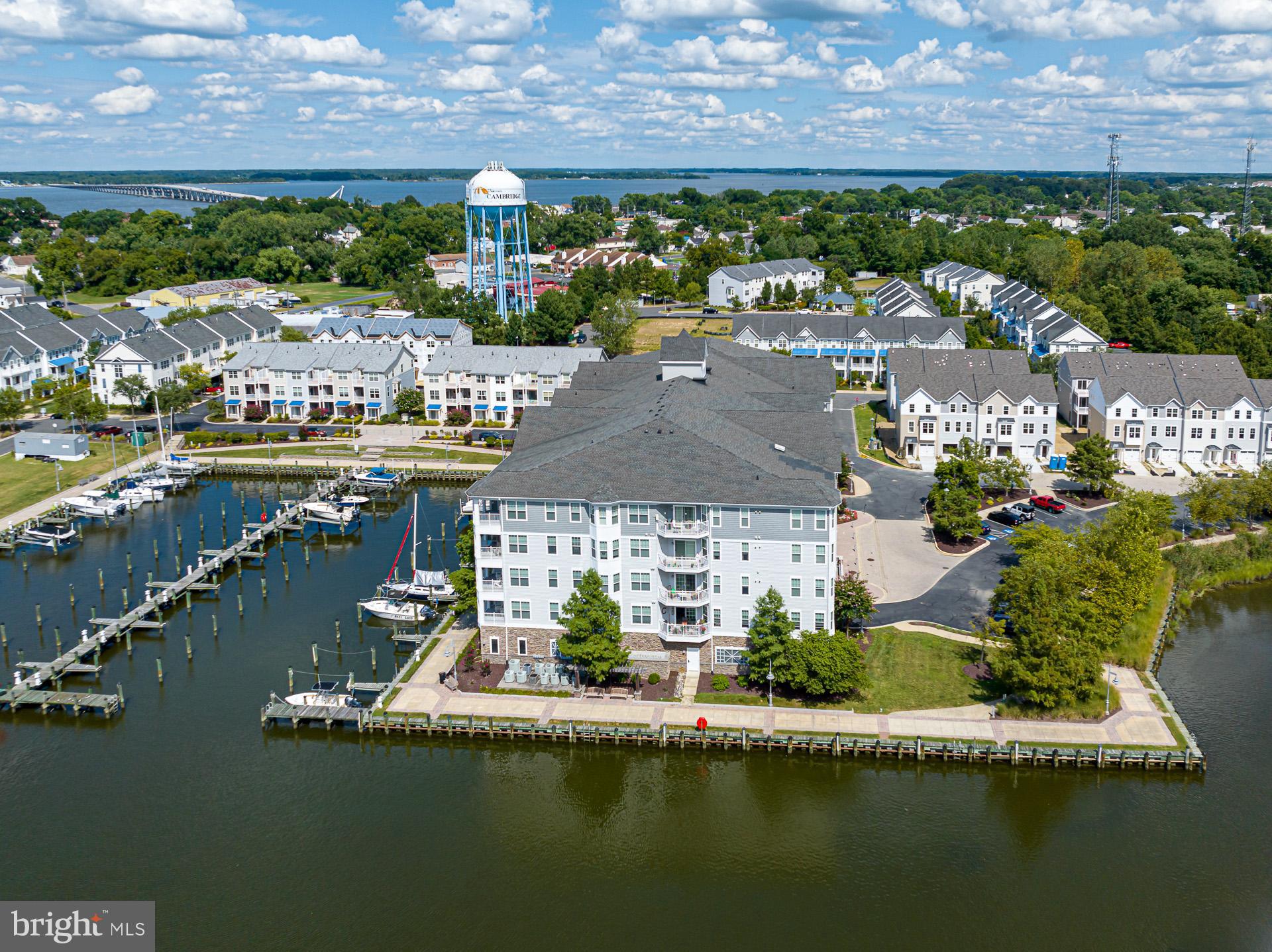 DEEP HARBOUR - Residential