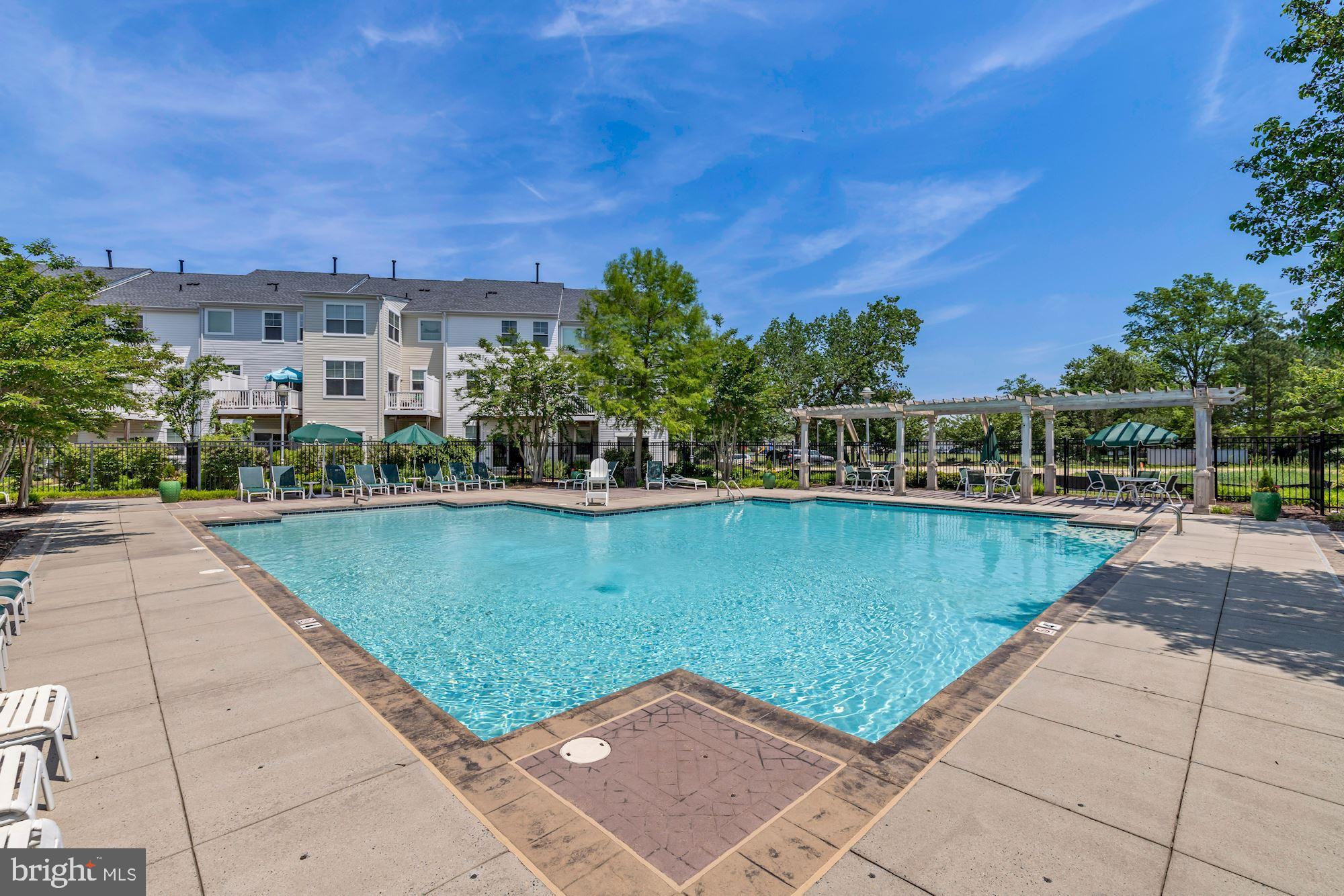 DEEP HARBOUR - Residential