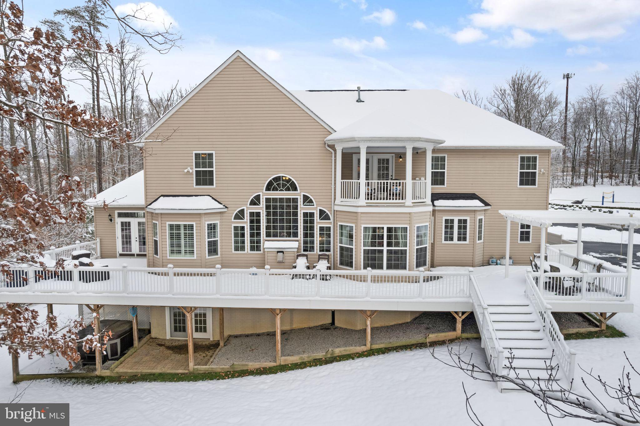 LAKE HILL ESTATES - Residential