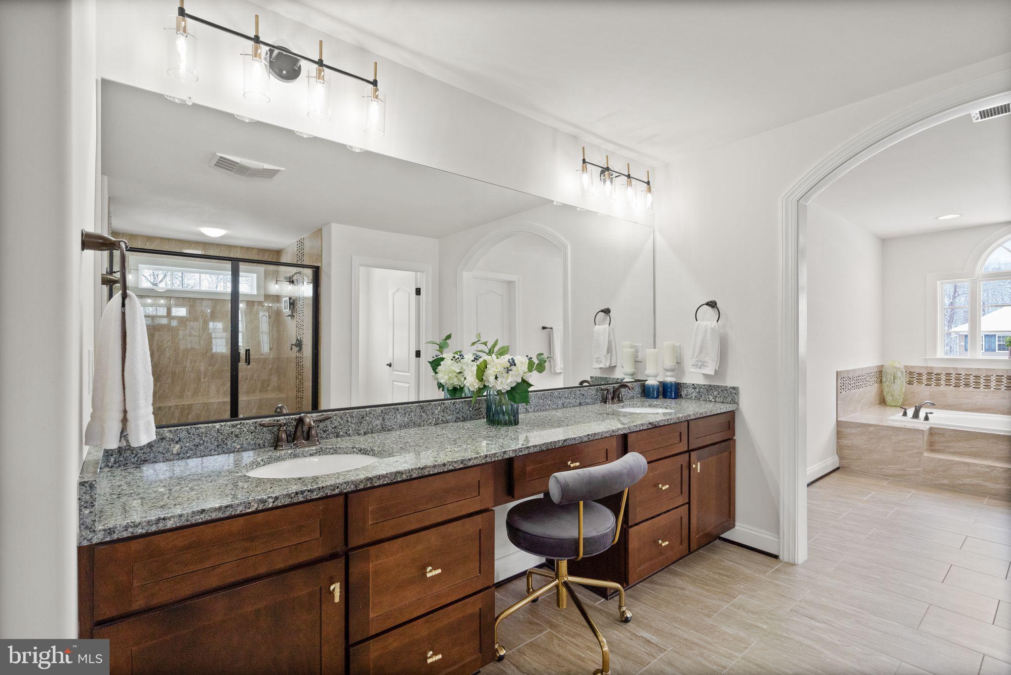 LAKE HILL ESTATES - Residential