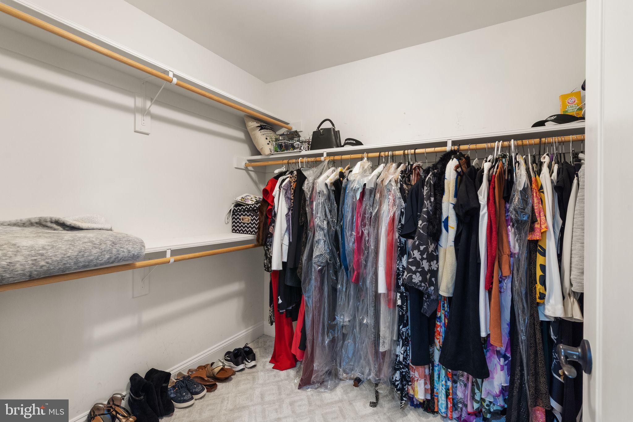 LAKE HILL ESTATES - Residential