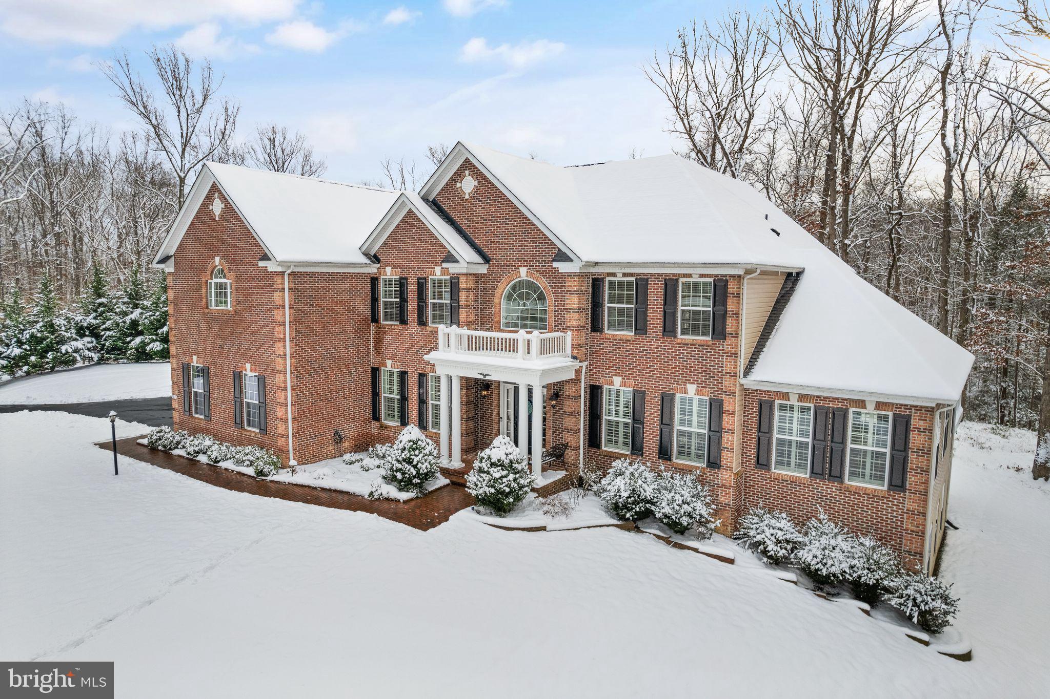 LAKE HILL ESTATES - Residential