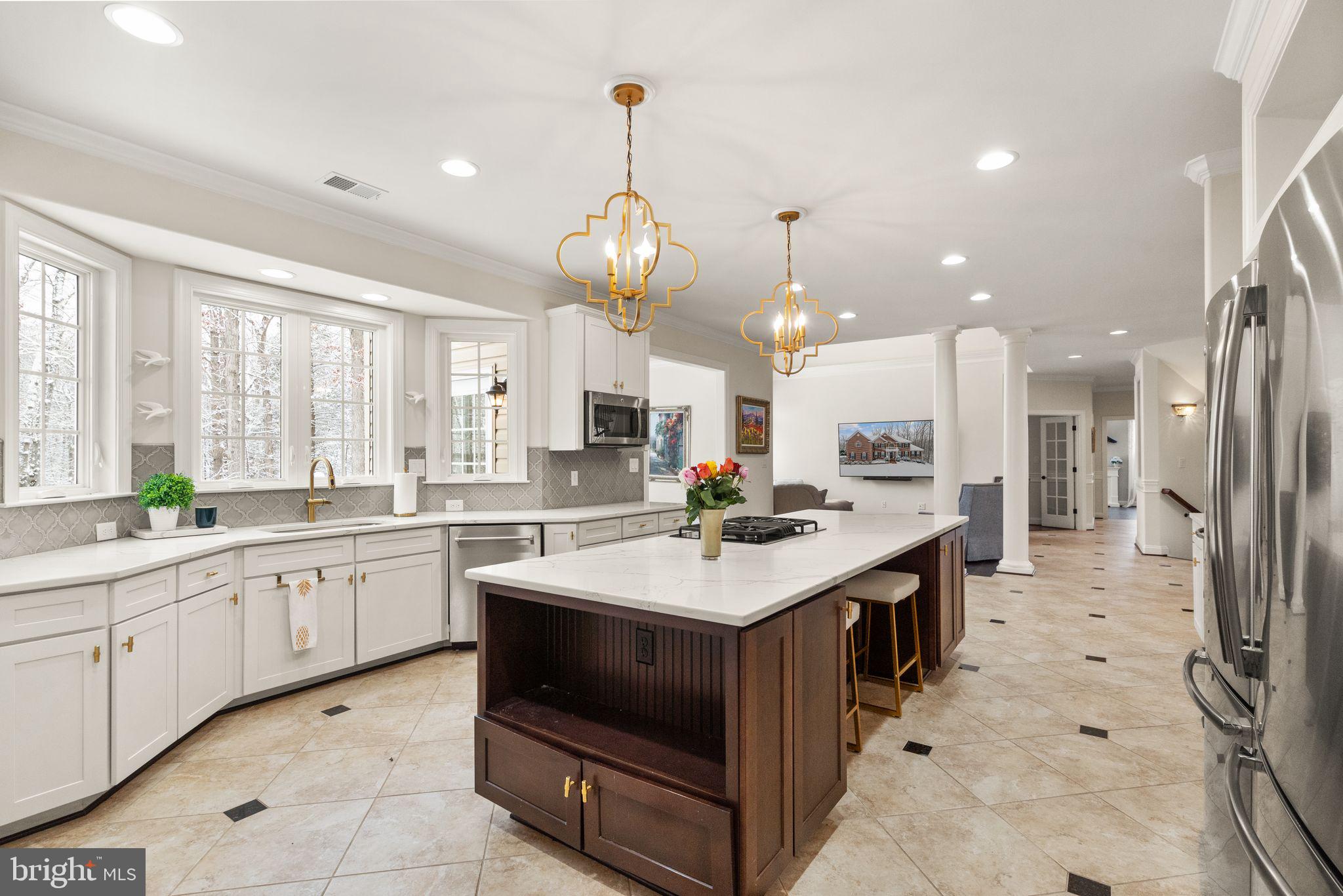 LAKE HILL ESTATES - Residential