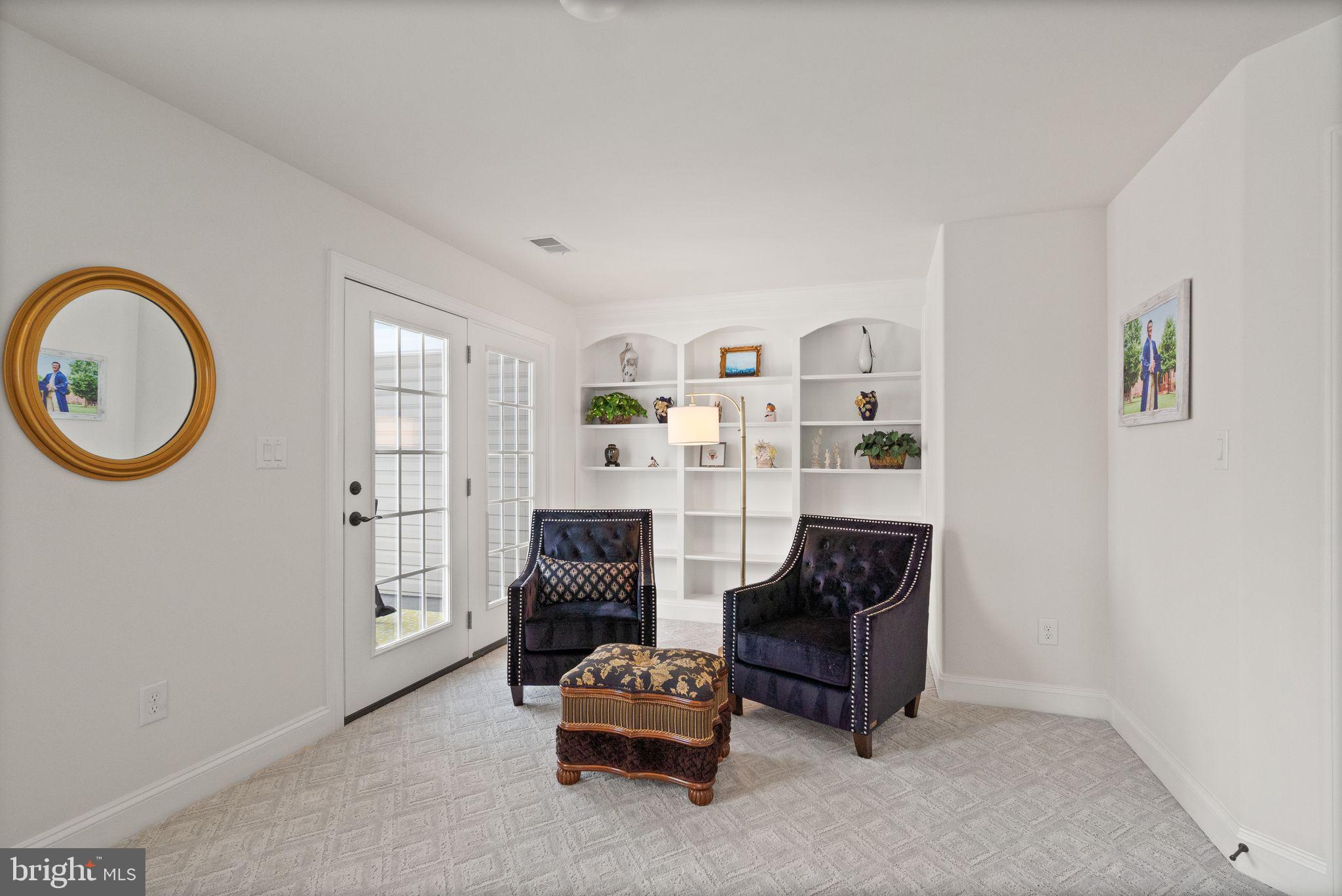 LAKE HILL ESTATES - Residential