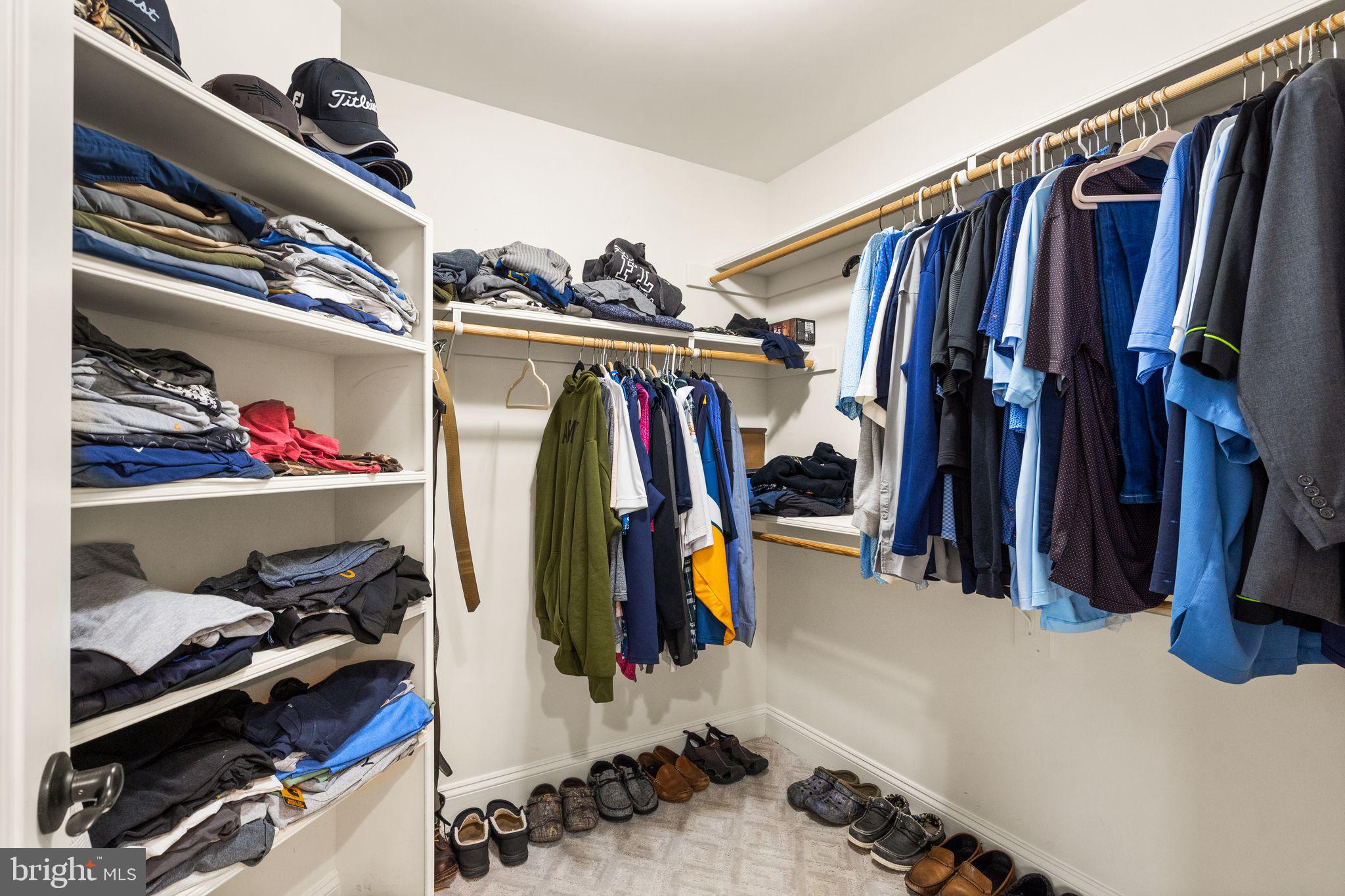 LAKE HILL ESTATES - Residential