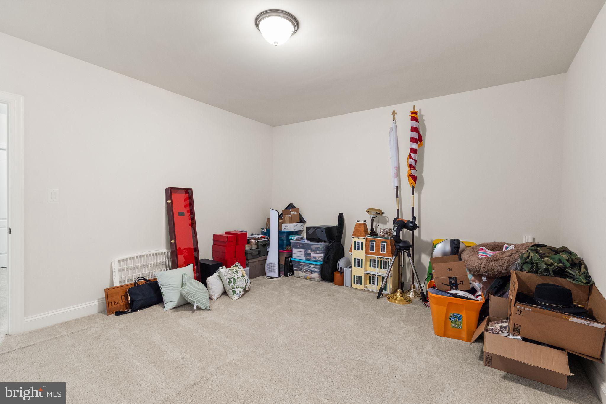 LAKE HILL ESTATES - Residential