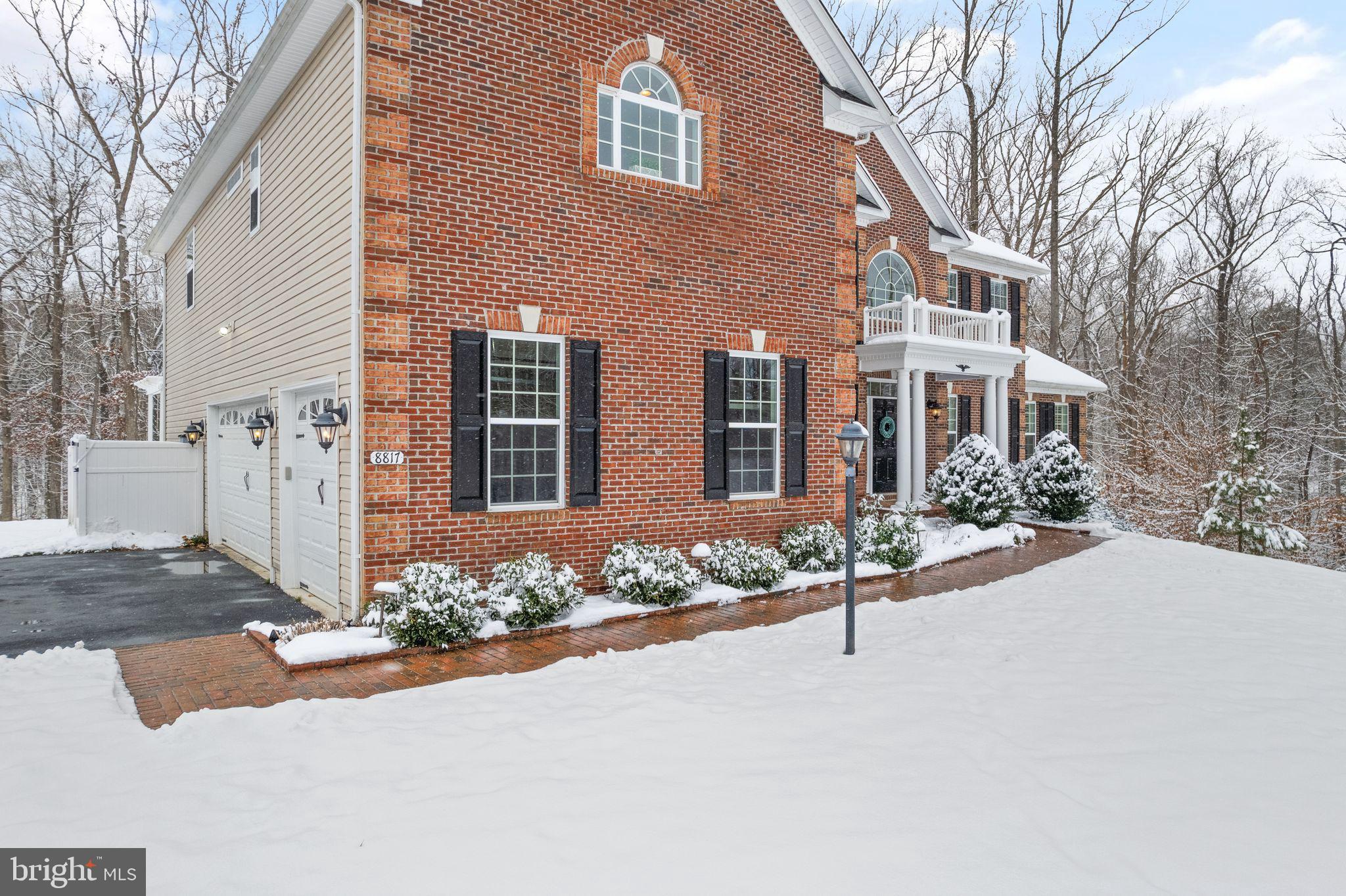 LAKE HILL ESTATES - Residential