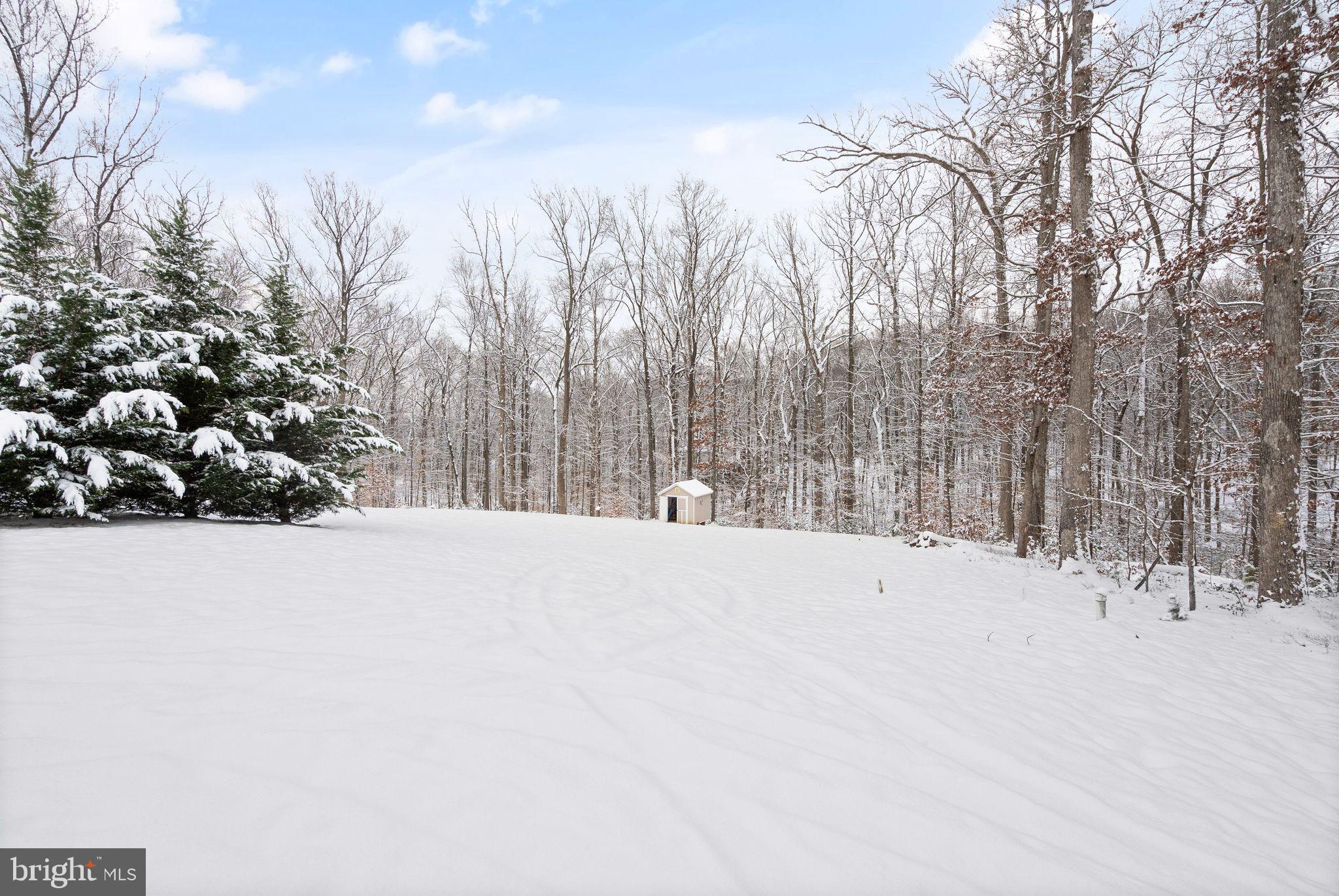 LAKE HILL ESTATES - Residential