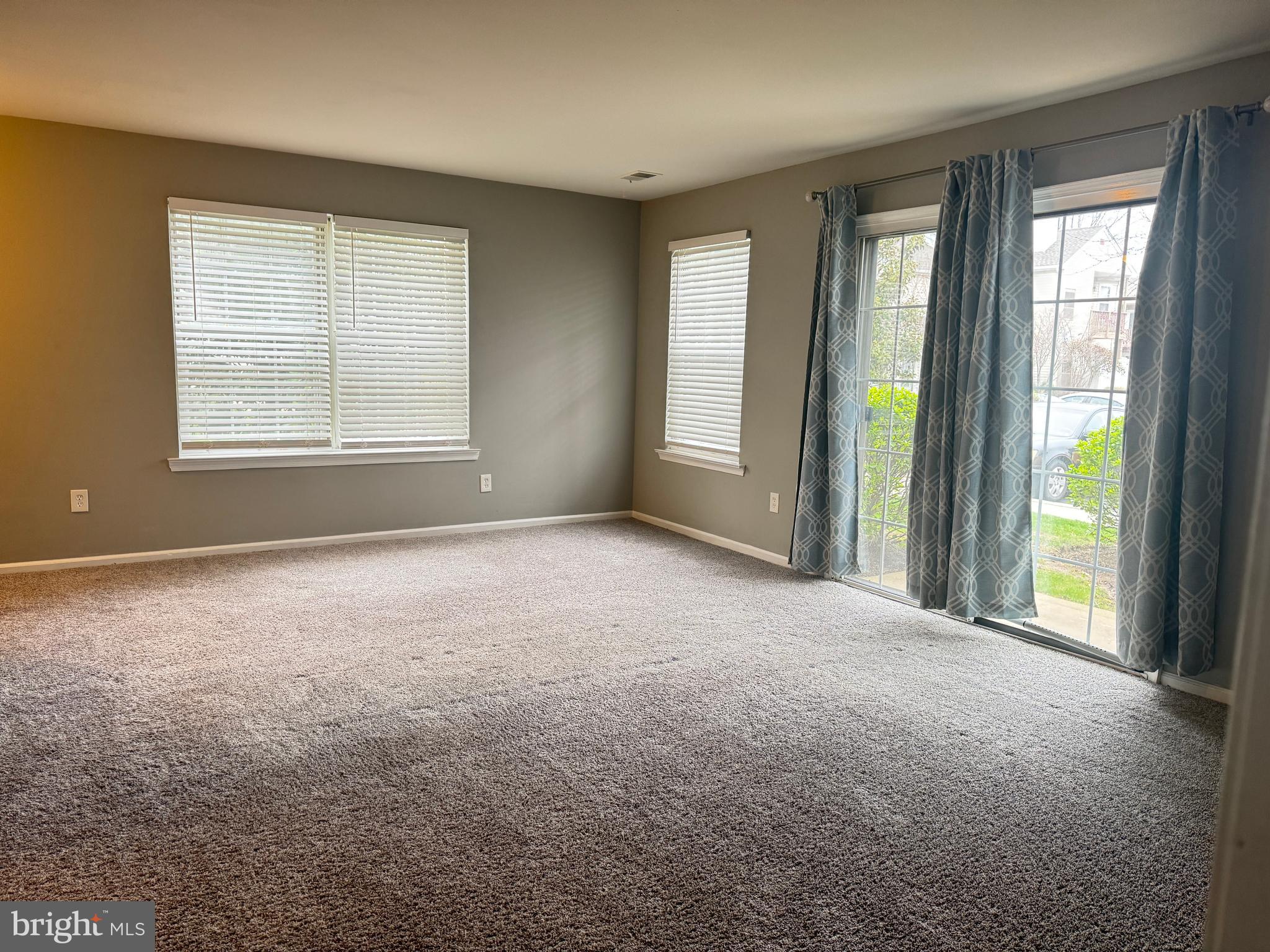 VILLAGE SHIRES - Residential Lease