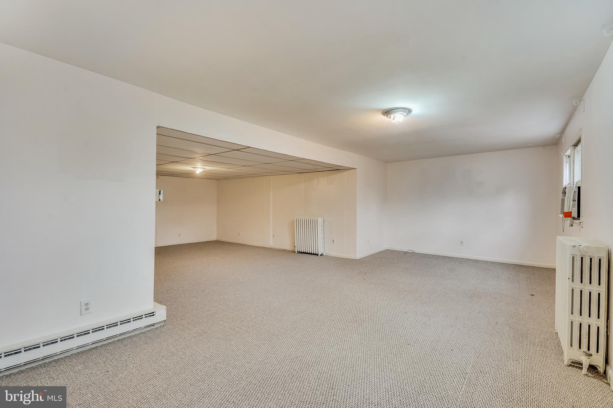 CLARENDON - Residential Lease