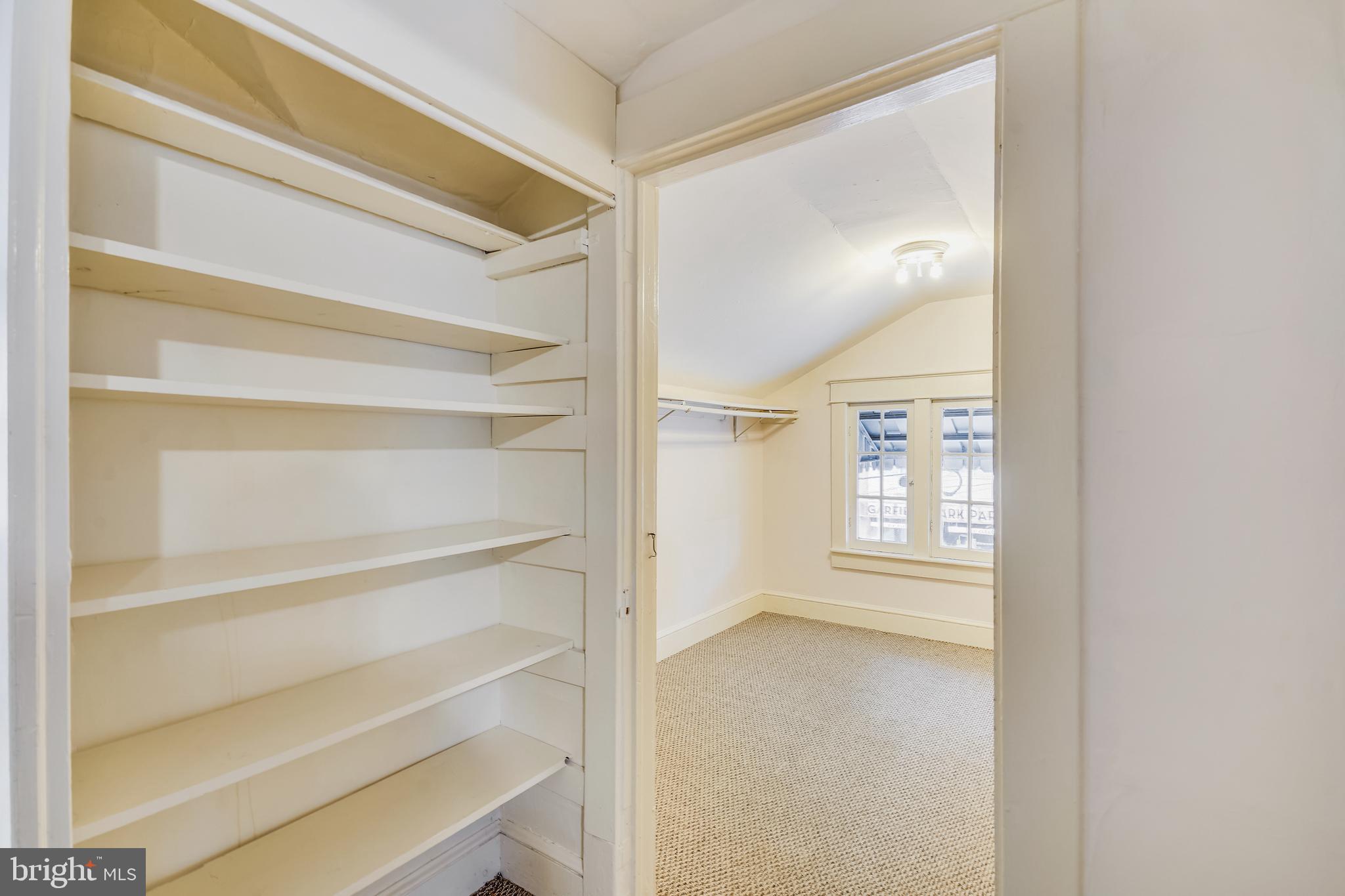 CLARENDON - Residential Lease