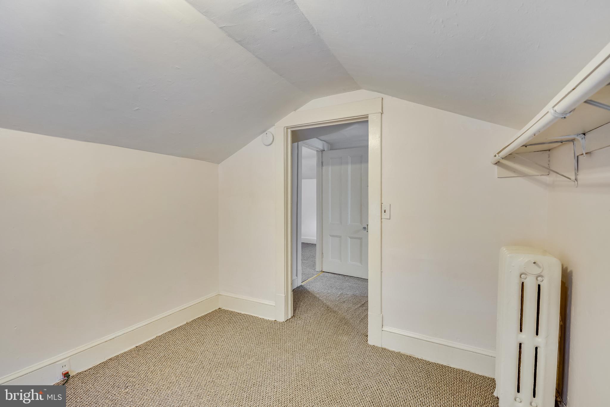 CLARENDON - Residential Lease