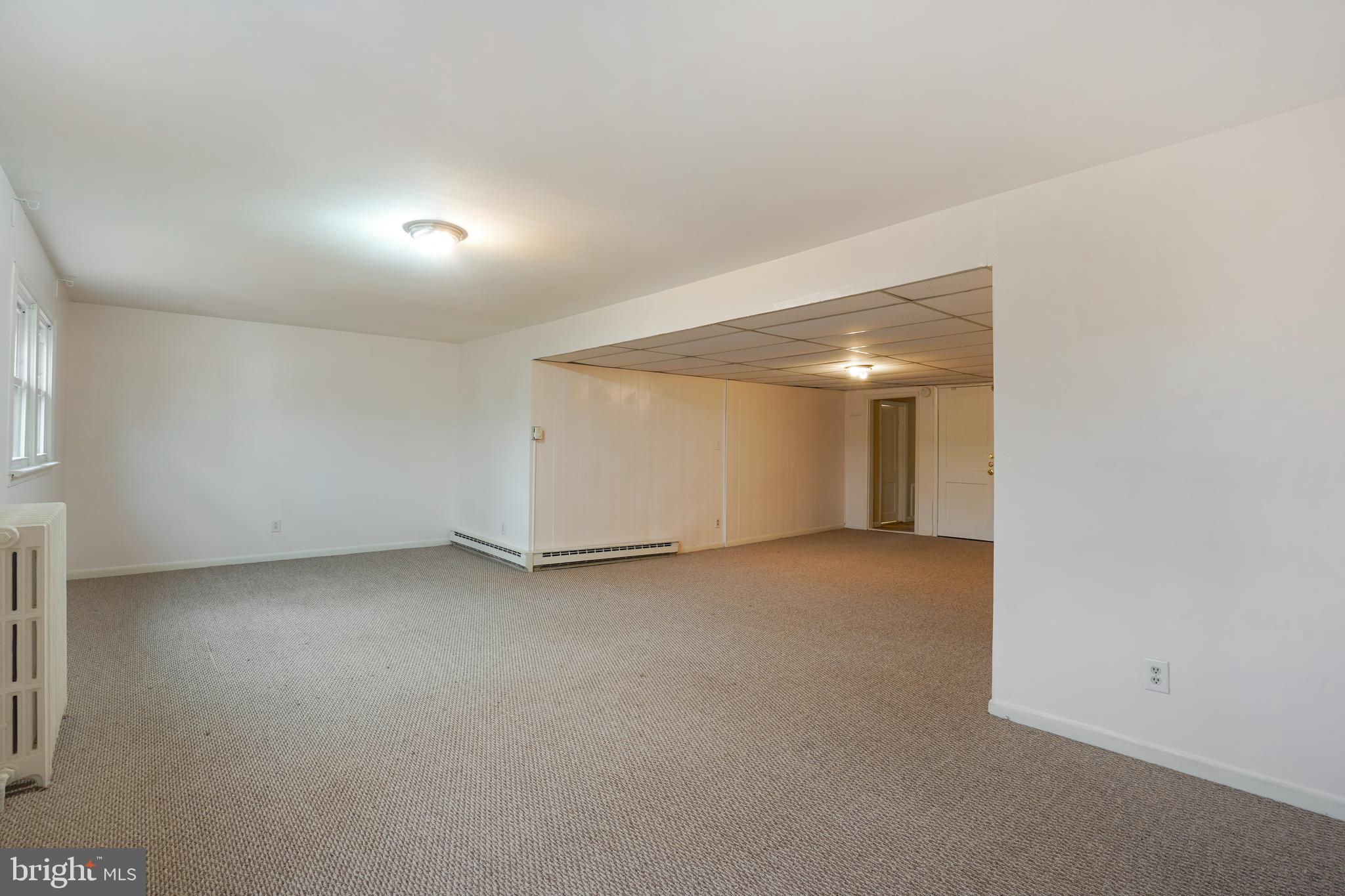 CLARENDON - Residential Lease