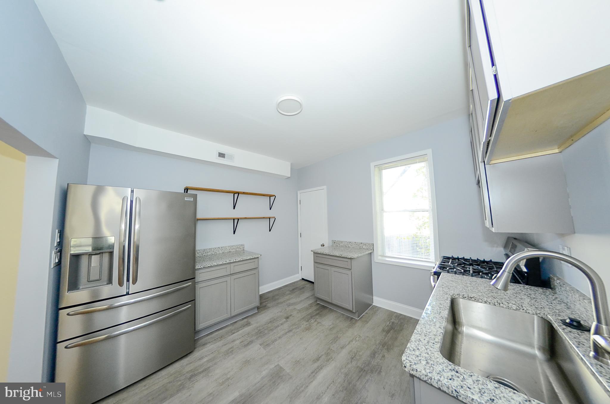 SANDTOWN-WINCHESTER - Residential