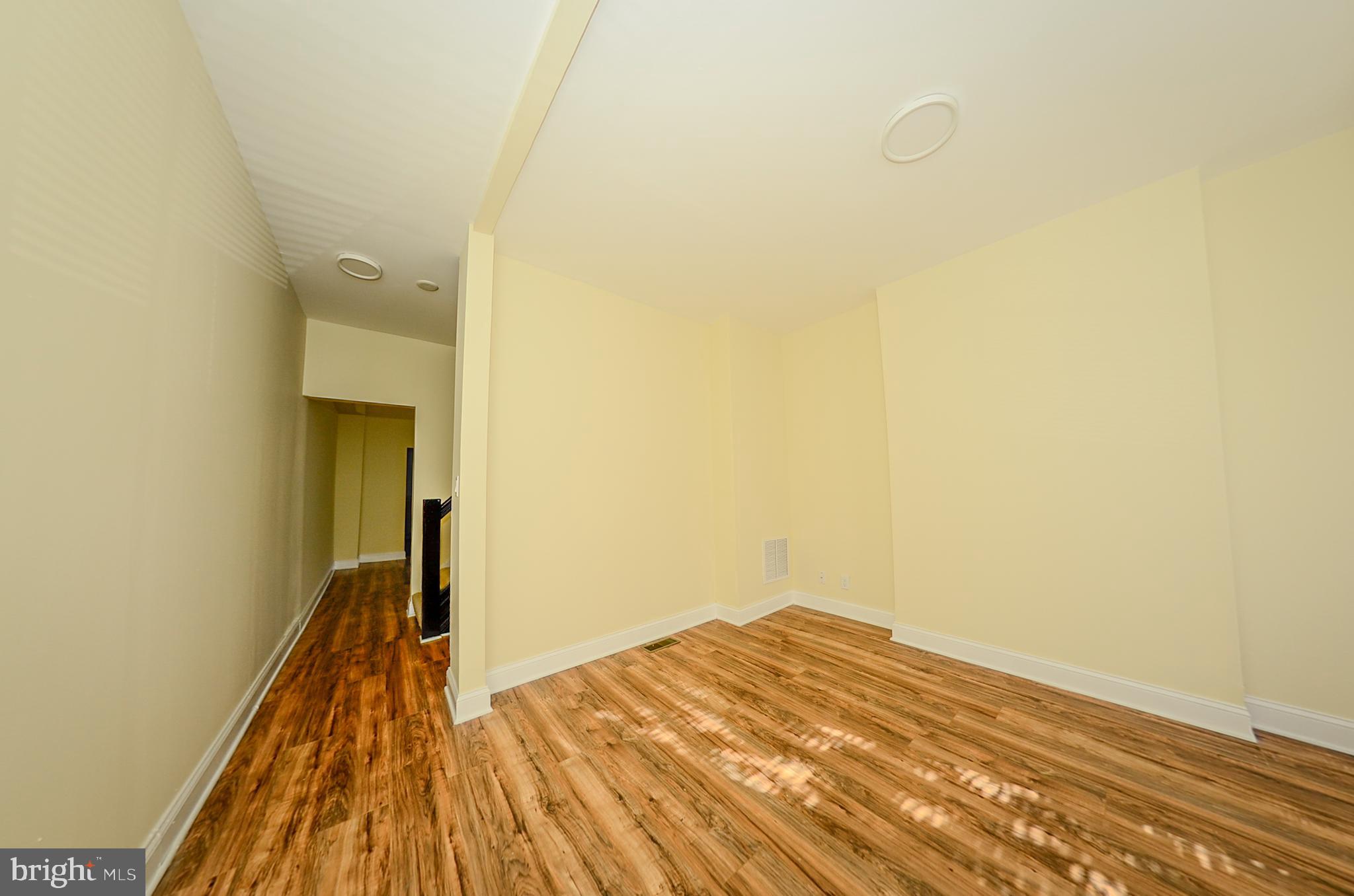 SANDTOWN-WINCHESTER - Residential