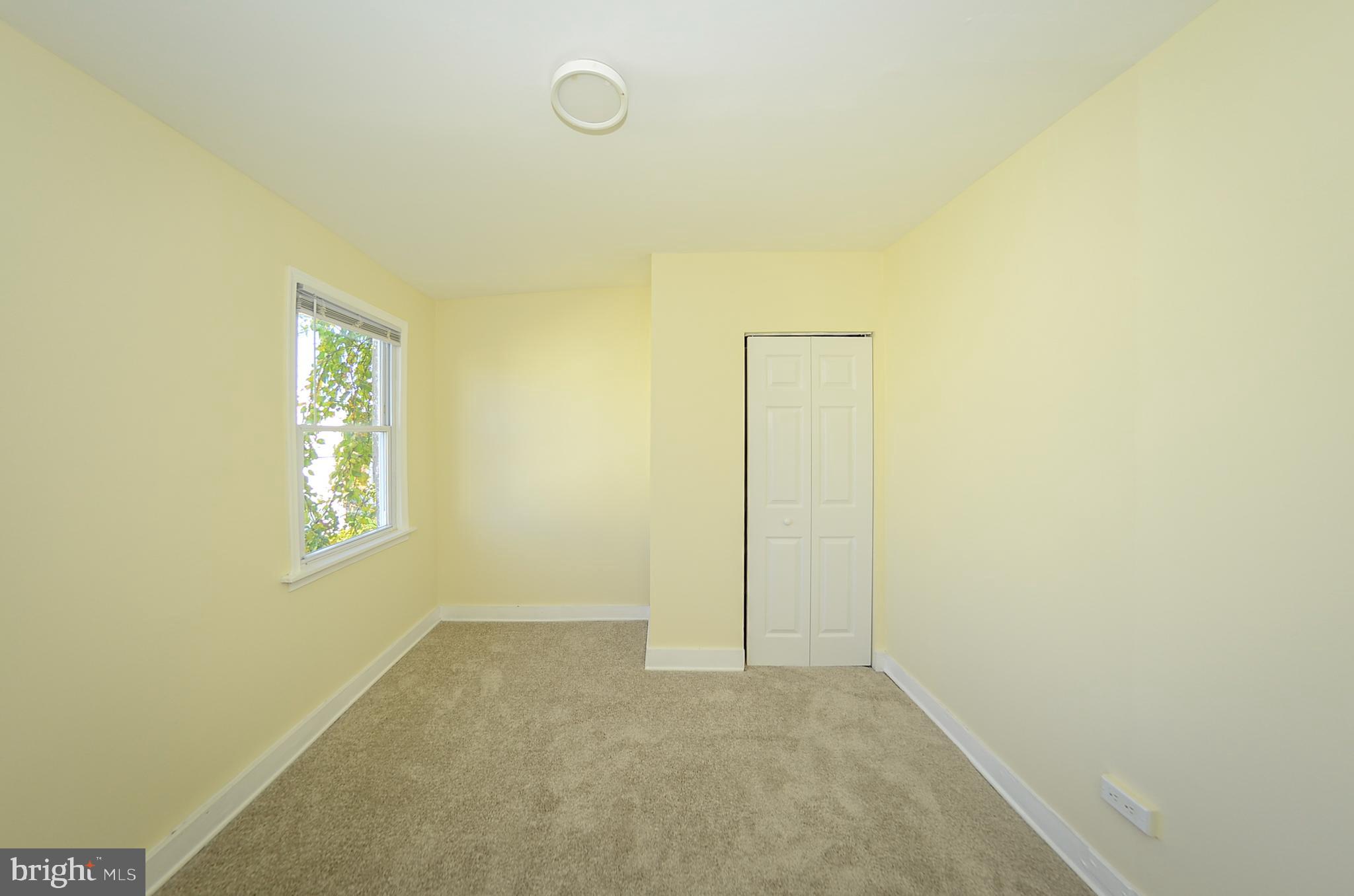 SANDTOWN-WINCHESTER - Residential