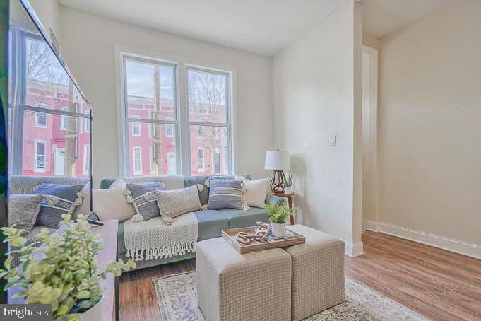 SANDTOWN-WINCHESTER - Residential