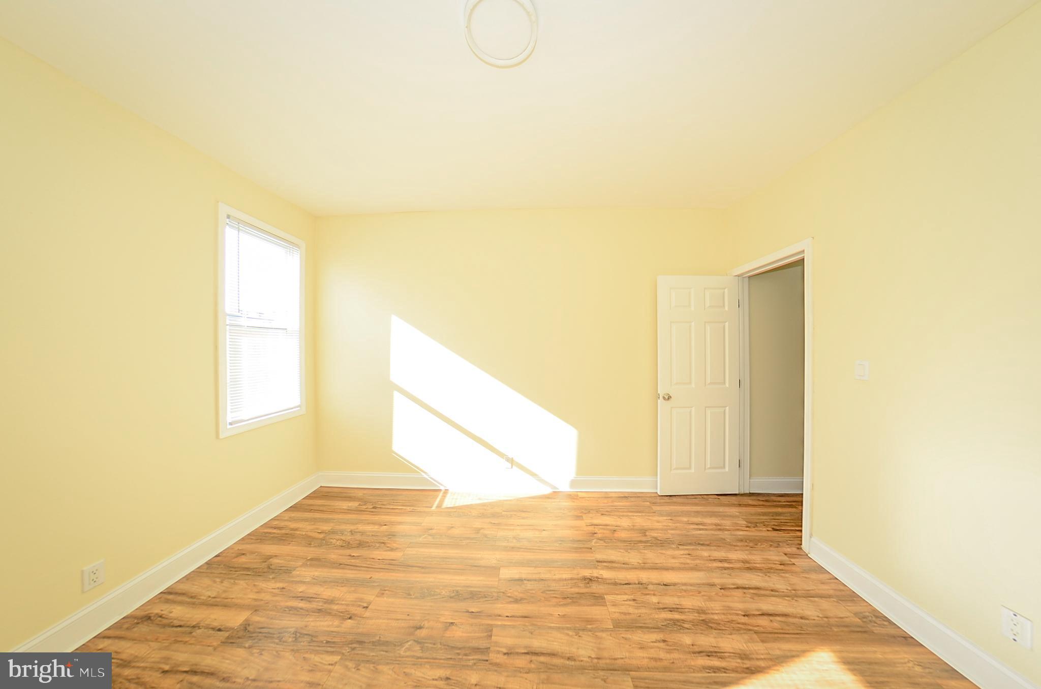 SANDTOWN-WINCHESTER - Residential