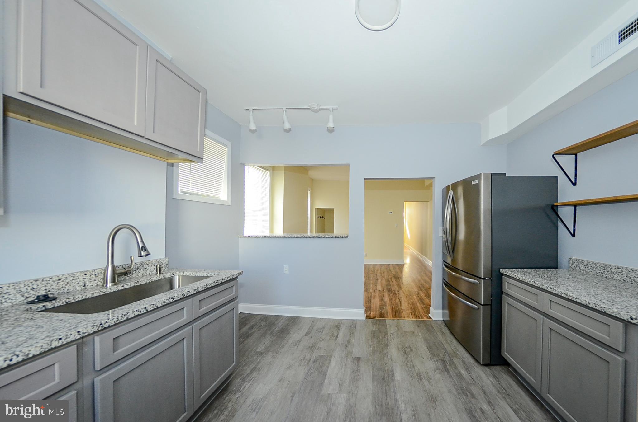 SANDTOWN-WINCHESTER - Residential