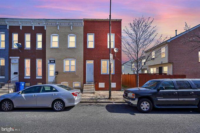 SANDTOWN-WINCHESTER - Residential