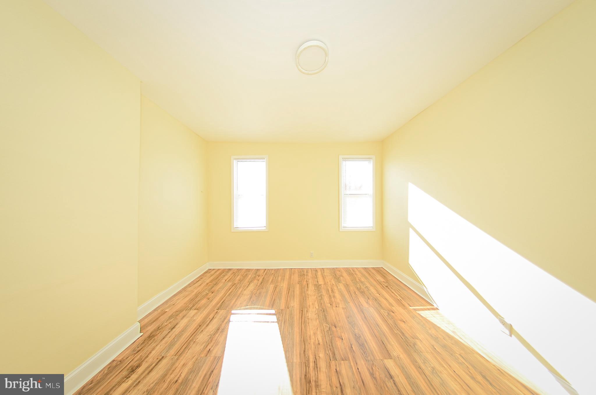 SANDTOWN-WINCHESTER - Residential